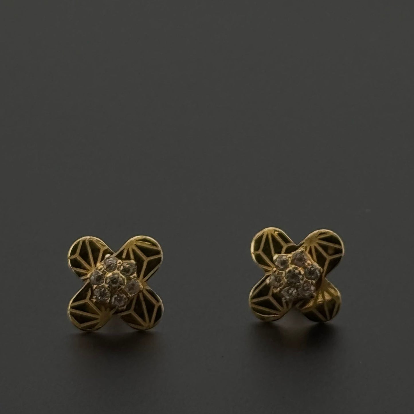 18K Solid Gold Fancy Studs ES485