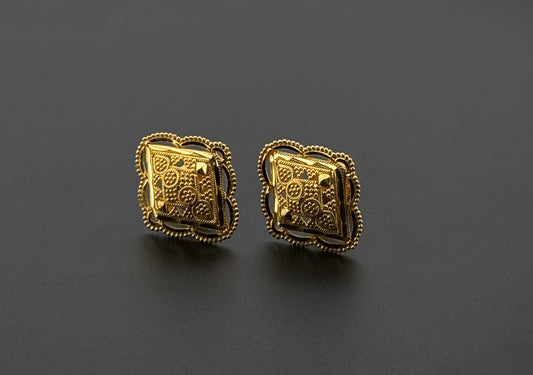 22K Solid Gold Fancy Studs ES486