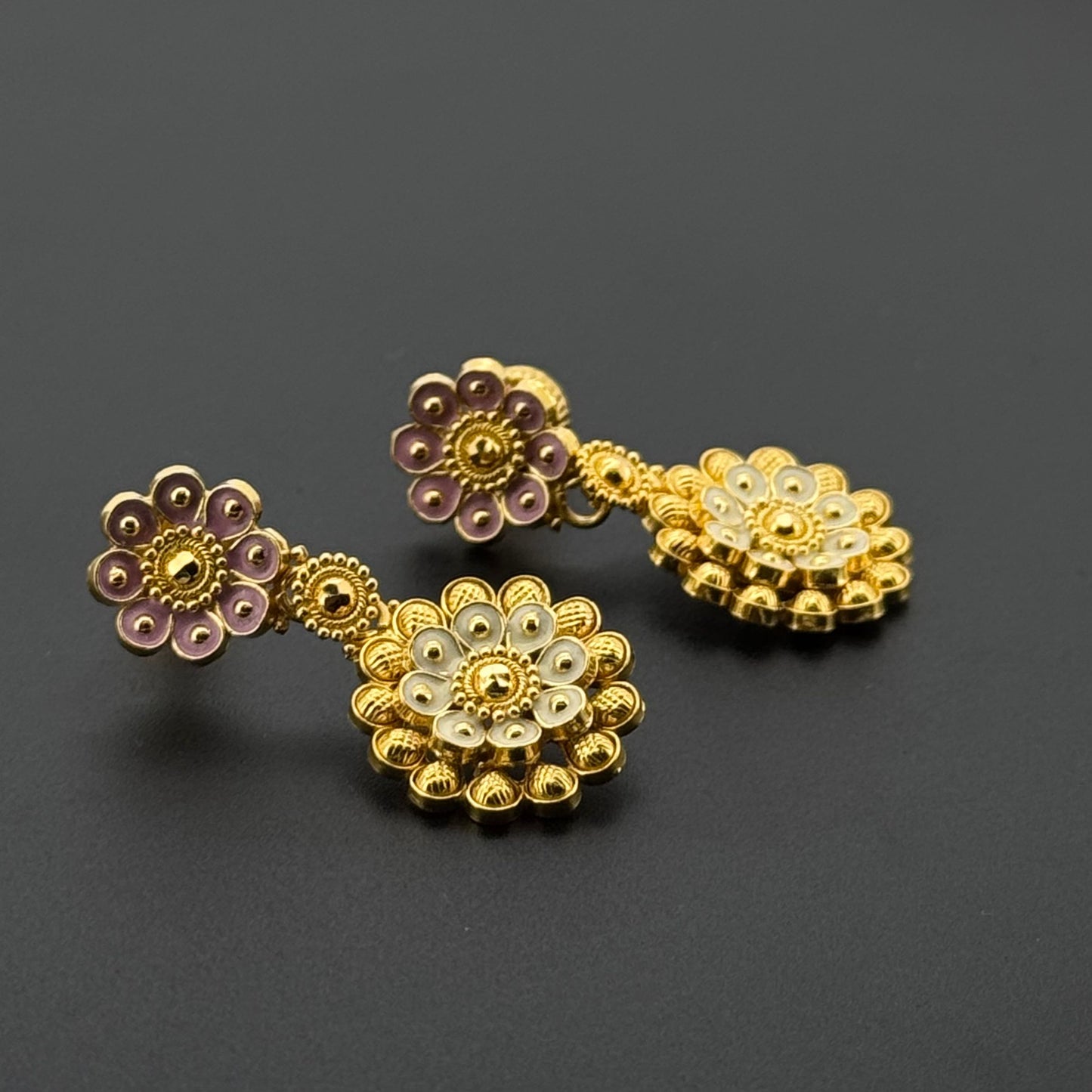 22K Solid Gold Fancy Studs ES490