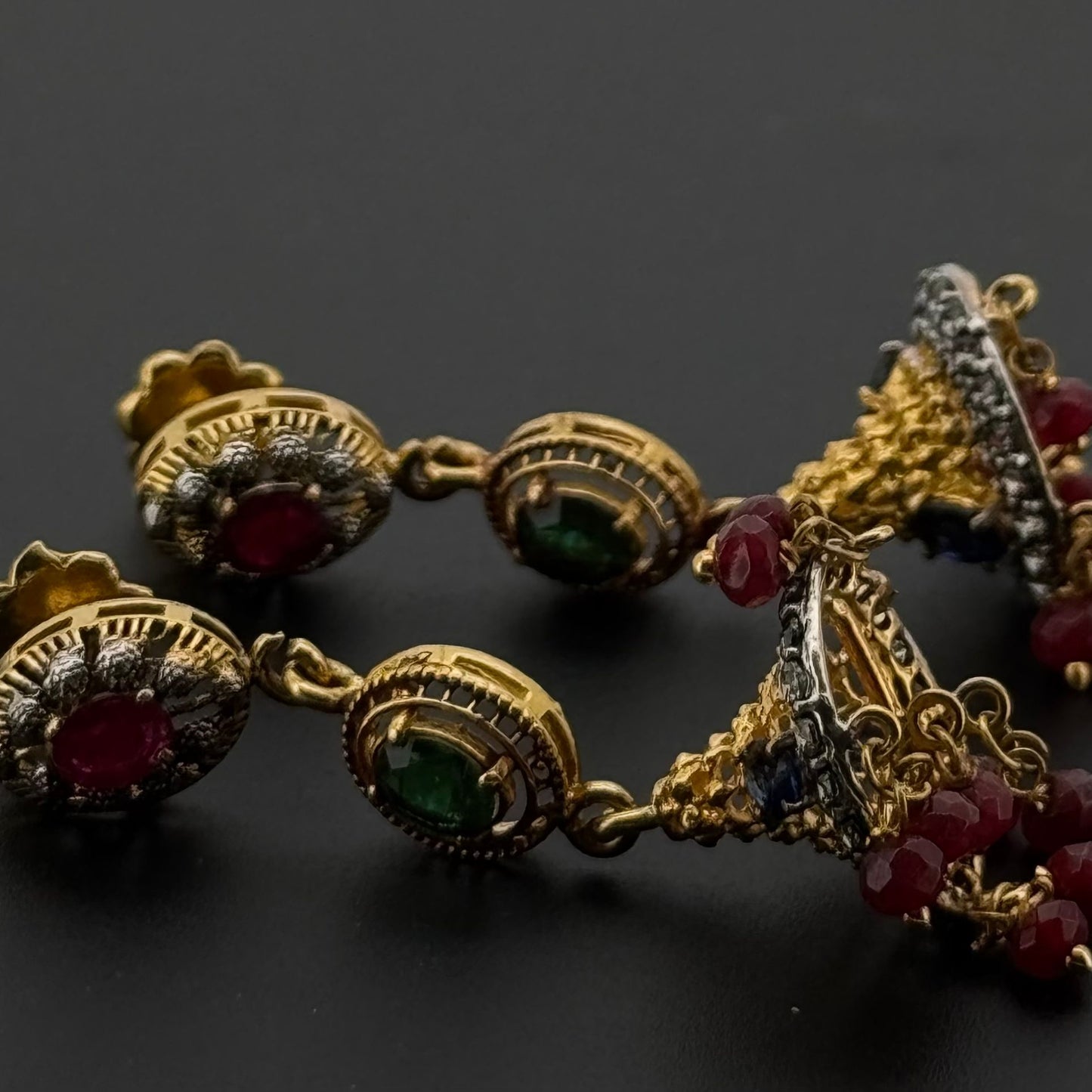 22K Solid Gold Fancy Studs ES510