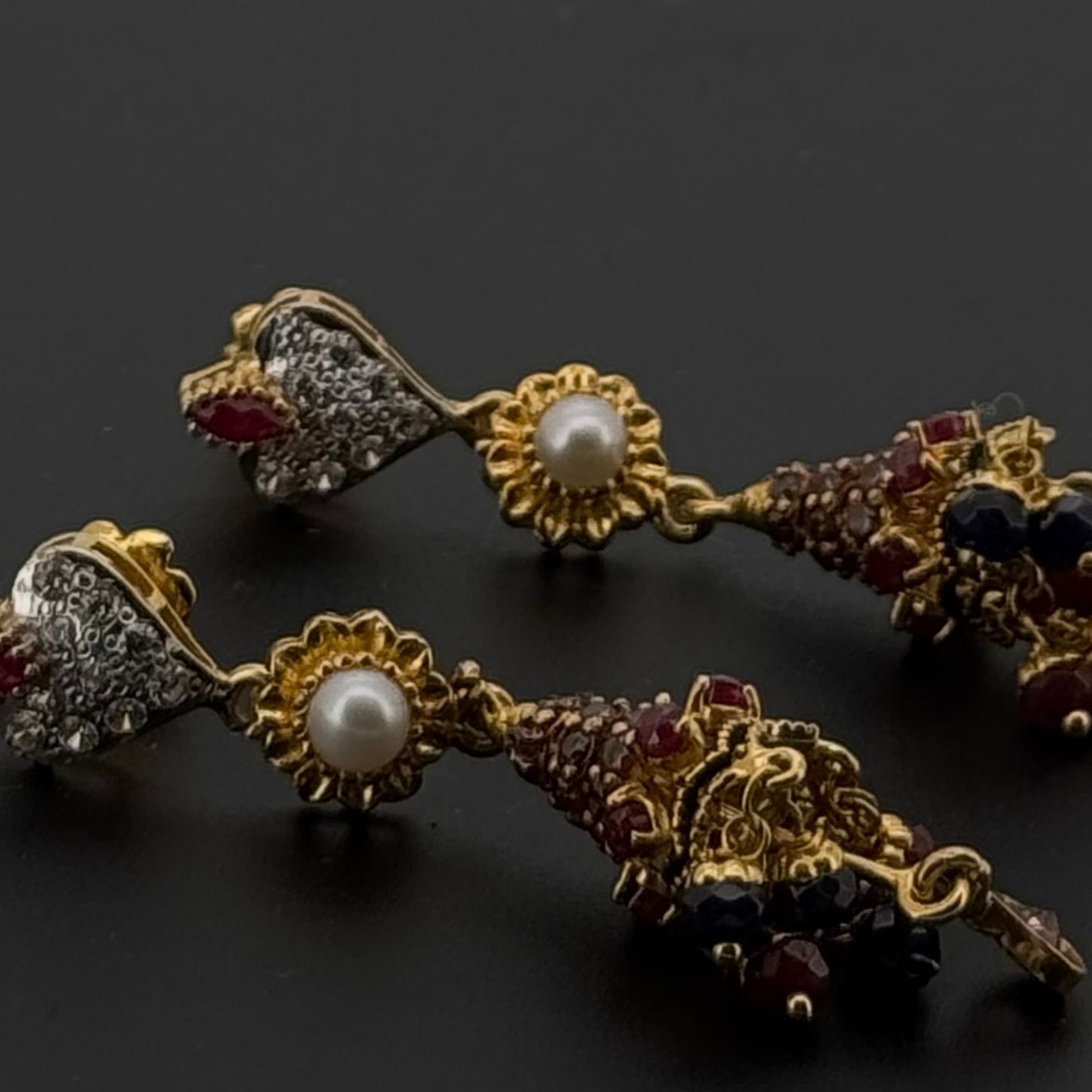 22K Solid Gold Fancy Studs ES516