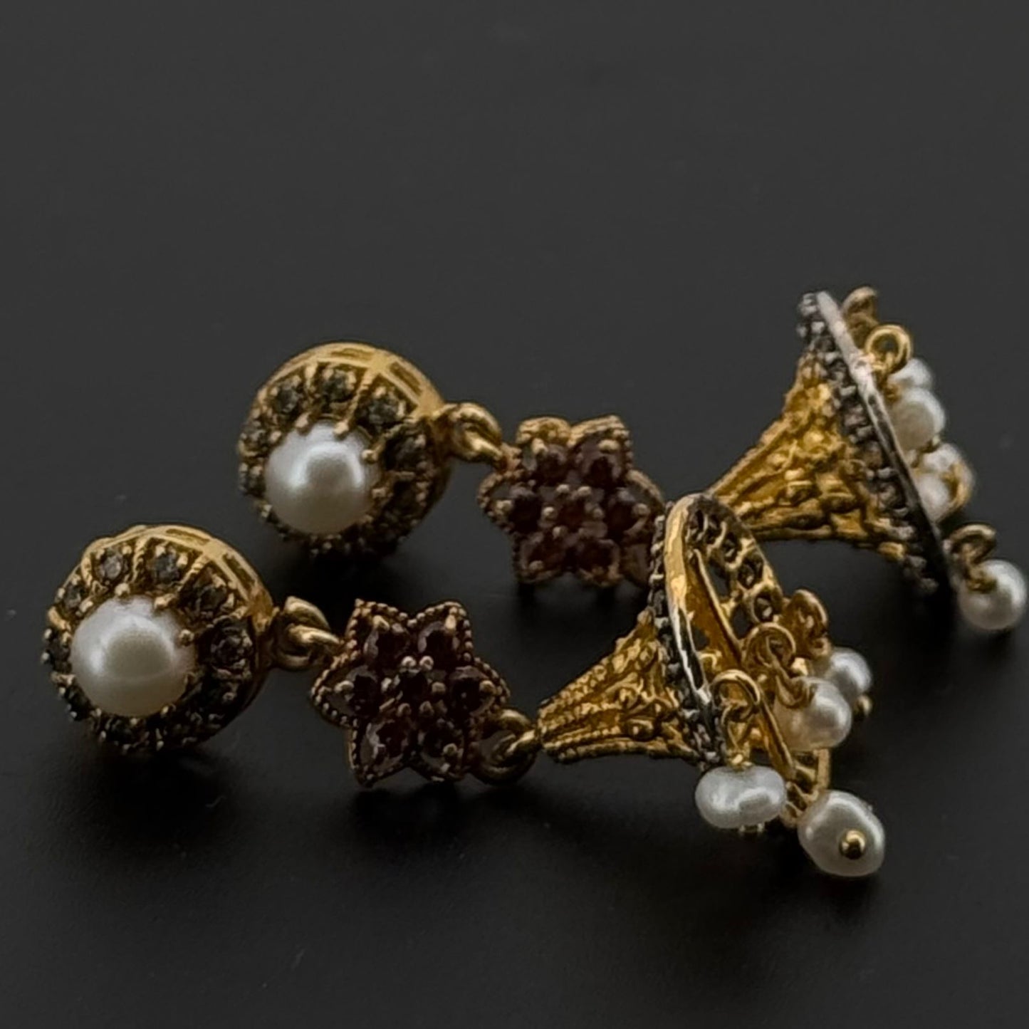 22K Solid Gold Fancy Studs ES520