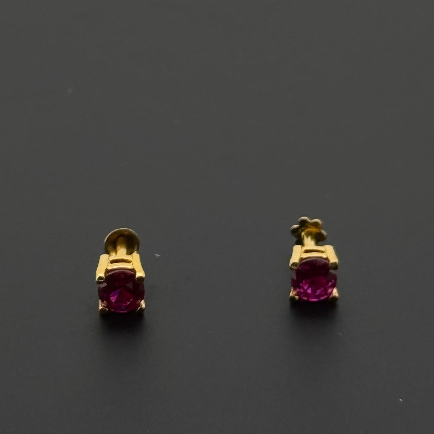 22K Solid Gold Fancy Studs ES594