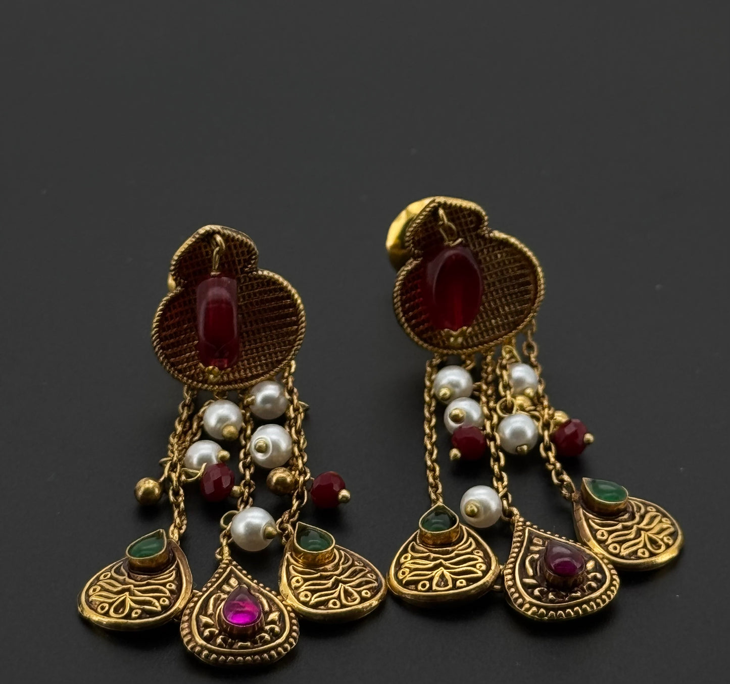 22K Solid Gold Fancy Studs ES622