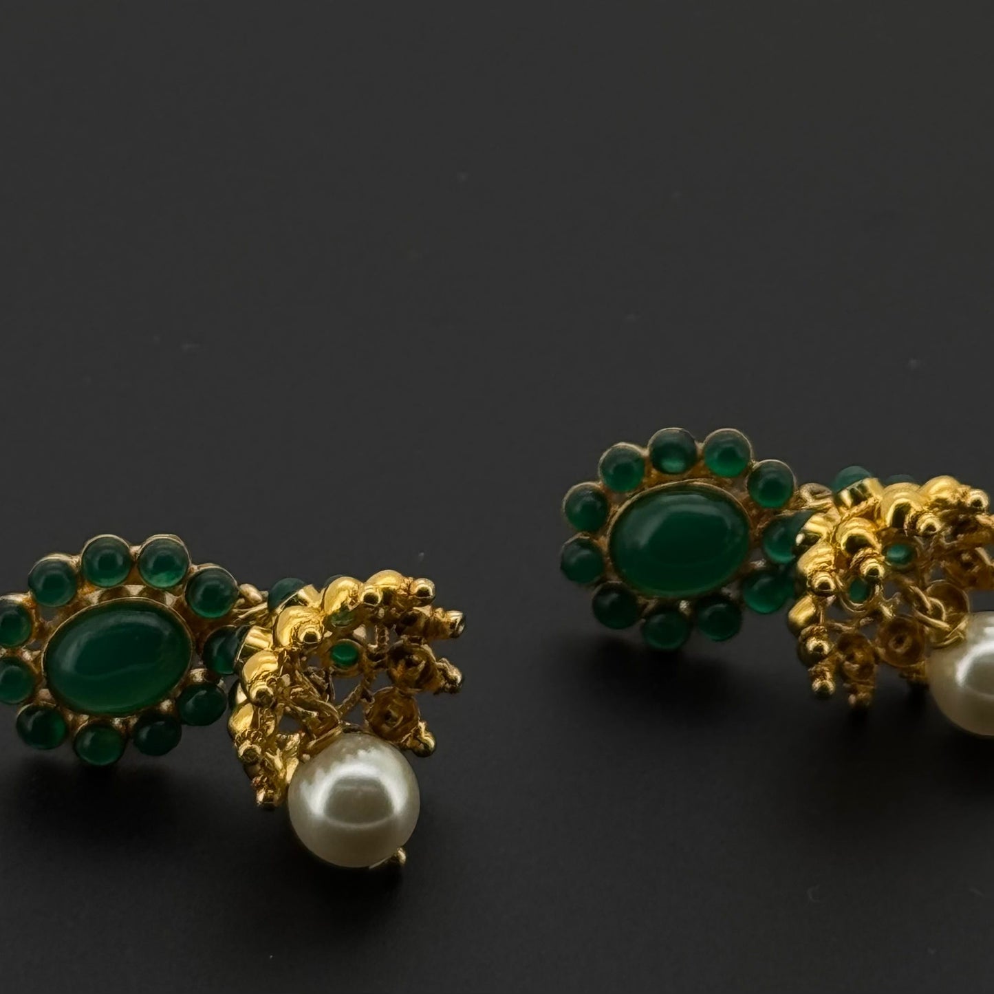 22K Solid Gold Fancy Studs ES626