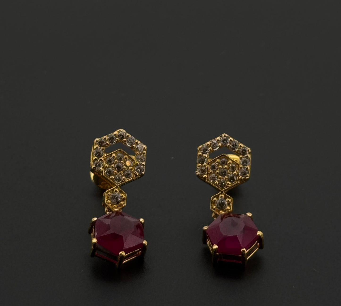 22K Solid Gold Fancy Studs ES629