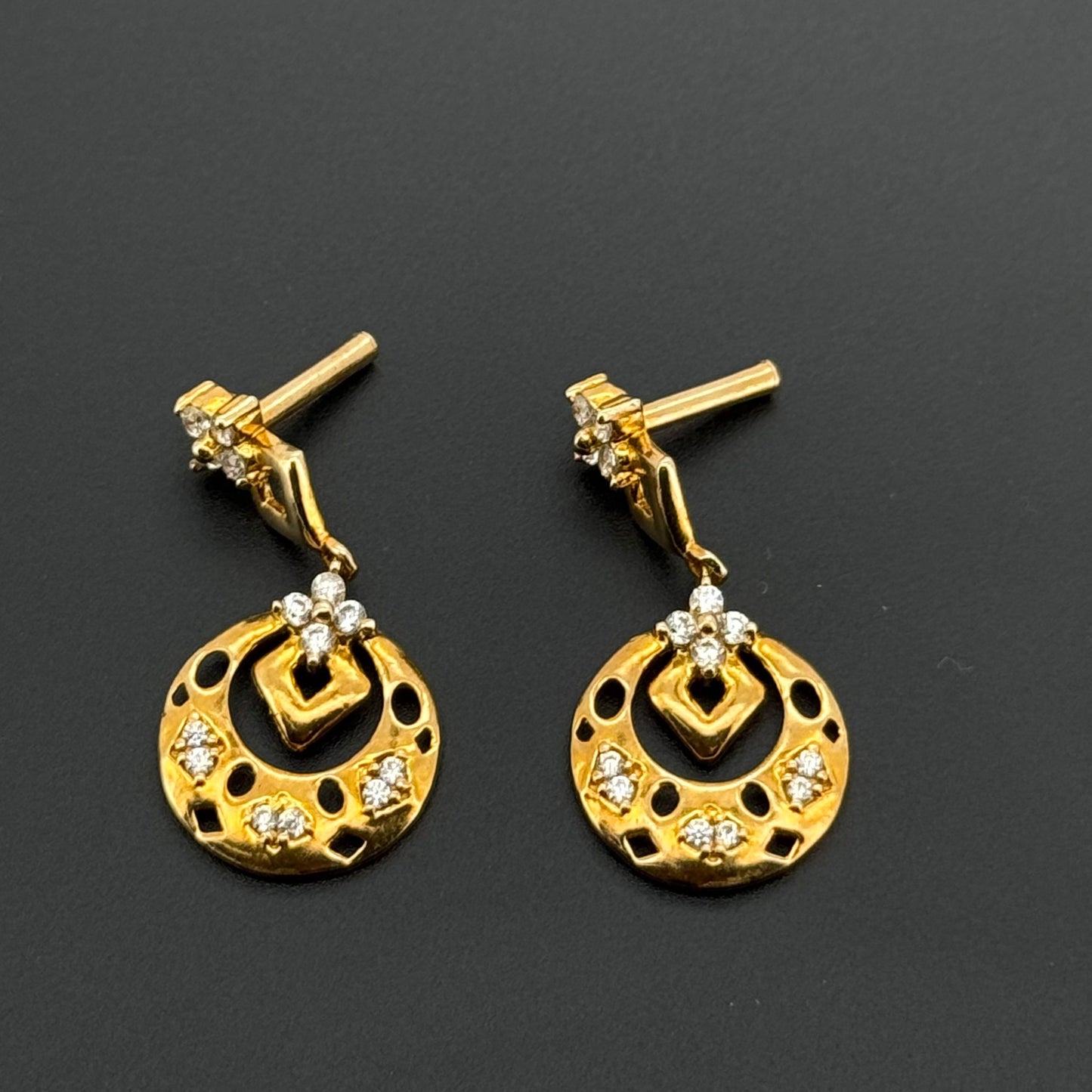22K Solid Gold Fancy Studs ES640