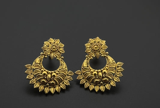 22K Solid Gold Fancy Studs ES643