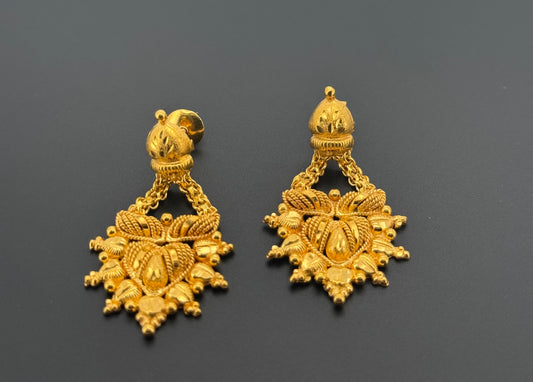 22K Solid Gold Fancy Studs ES648