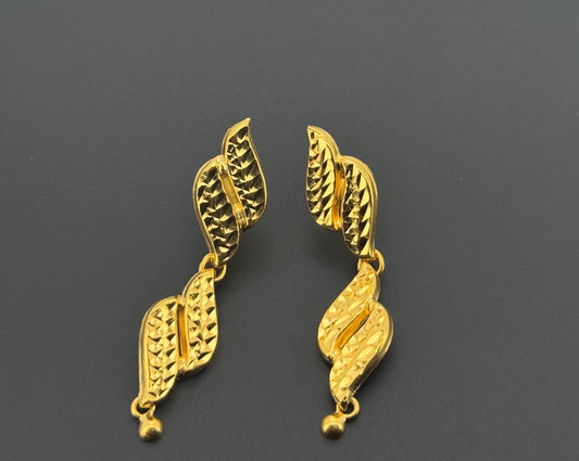 22K Solid Gold Fancy Studs ES649
