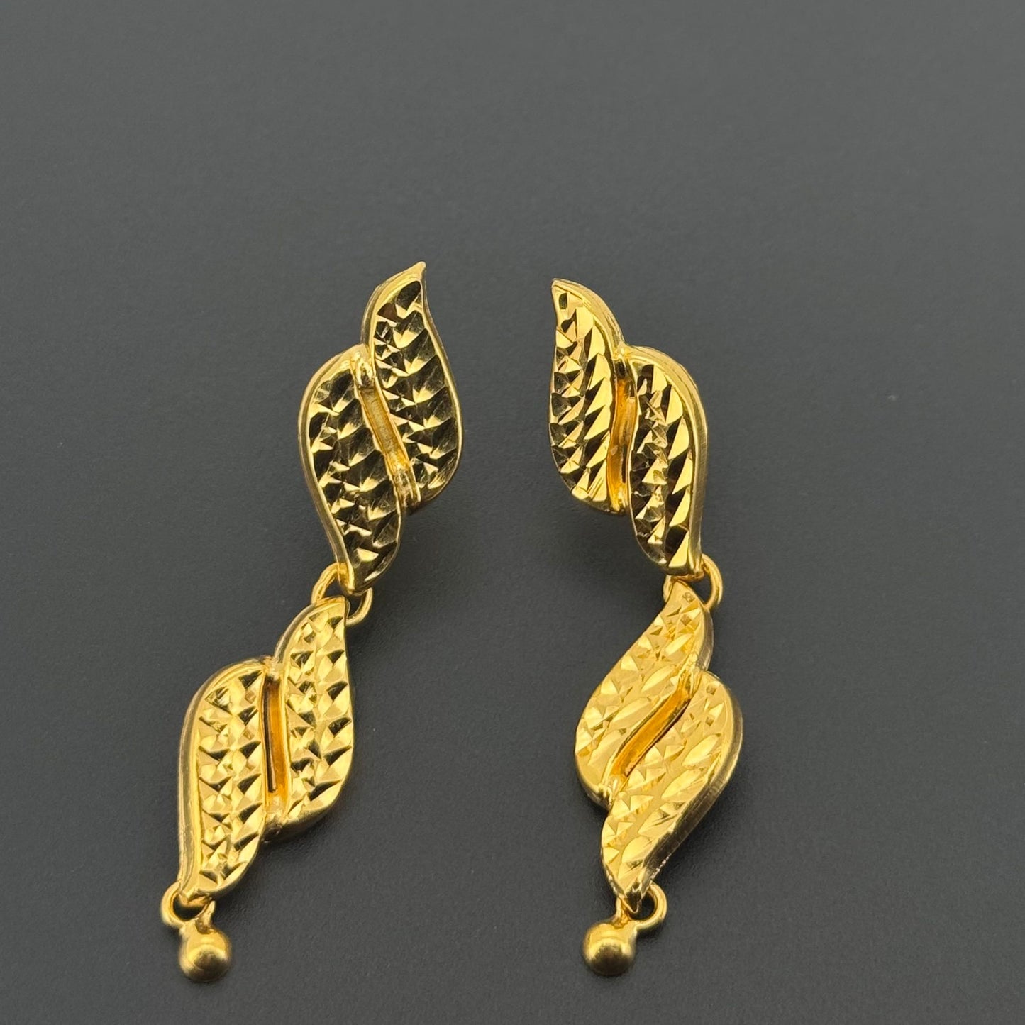 22K Solid Gold Fancy Studs ES649
