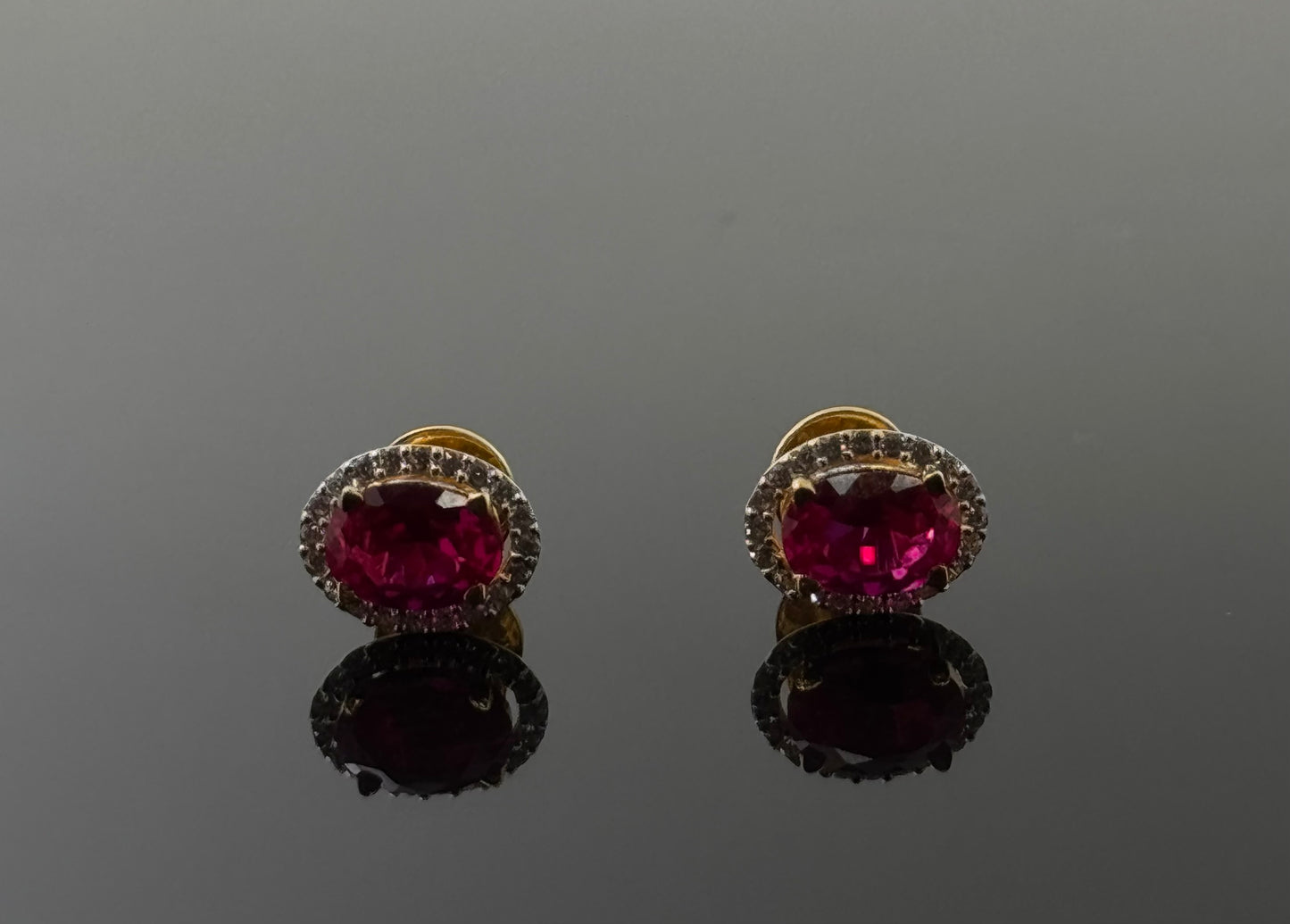 22K Solid Gold Fancy Studs ES67