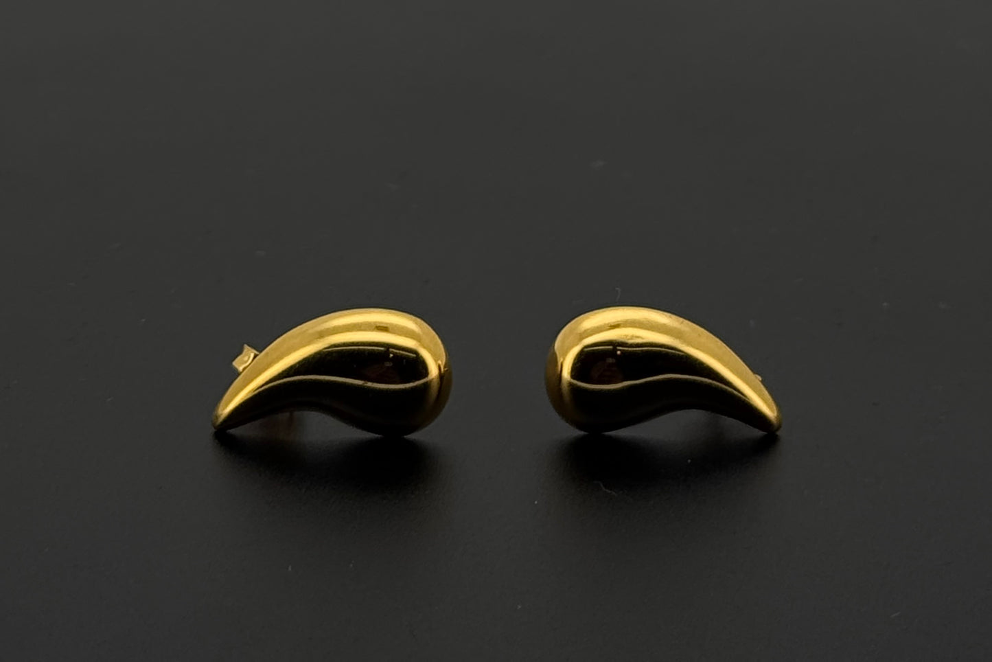 22K Solid Gold Fancy Studs ES703