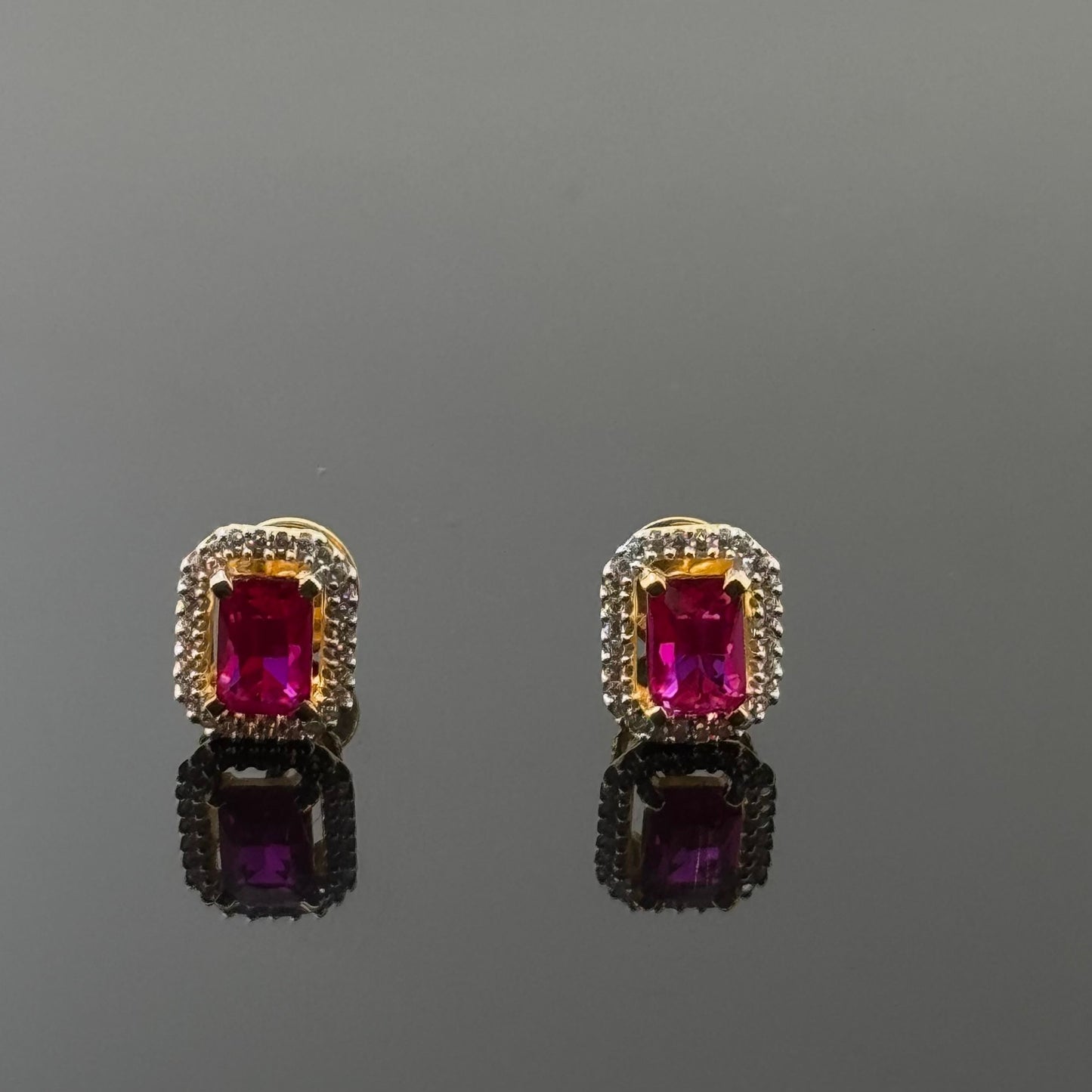 22K Solid Gold Fancy Studs ES79