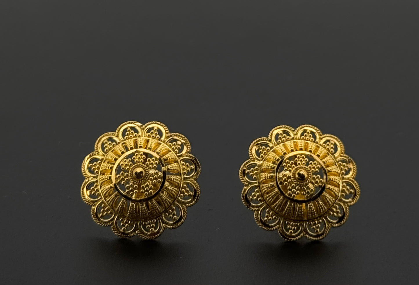 22K Solid Gold Fancy Studs ES791