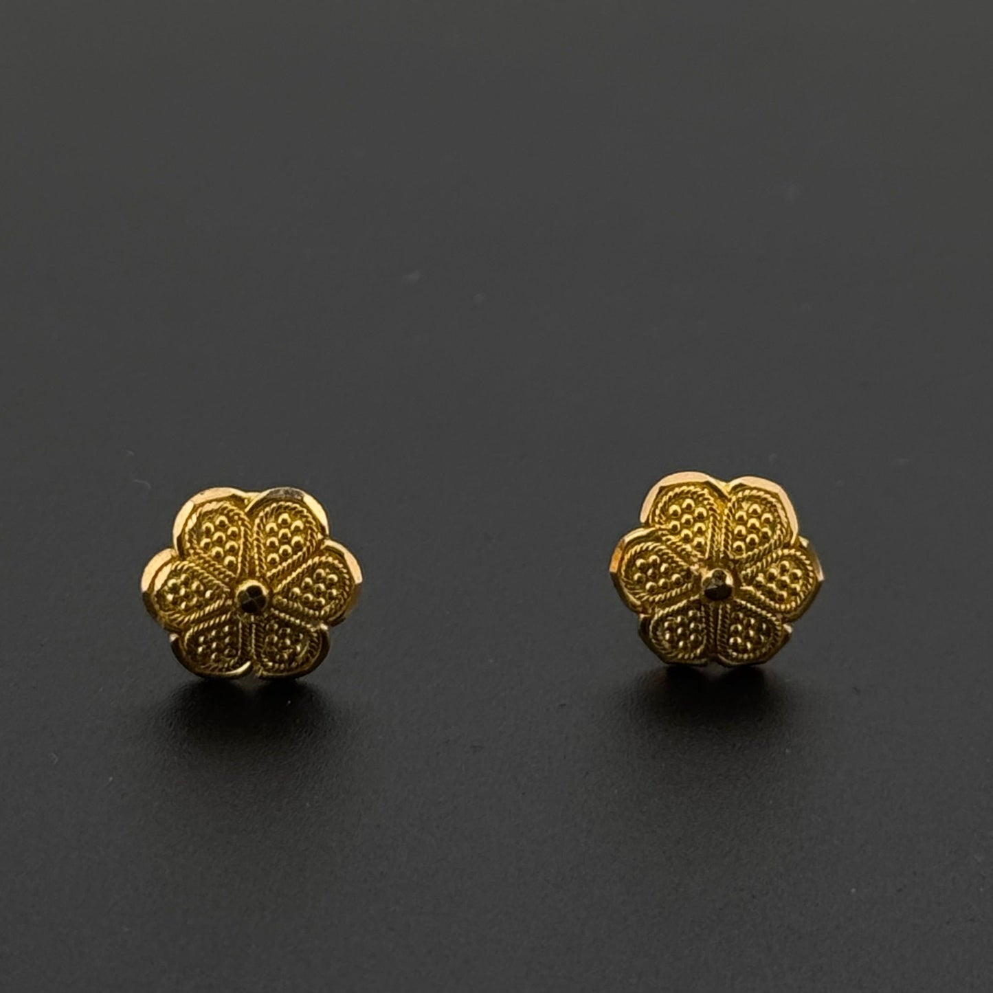 22K Solid Gold Fancy Studs ES793