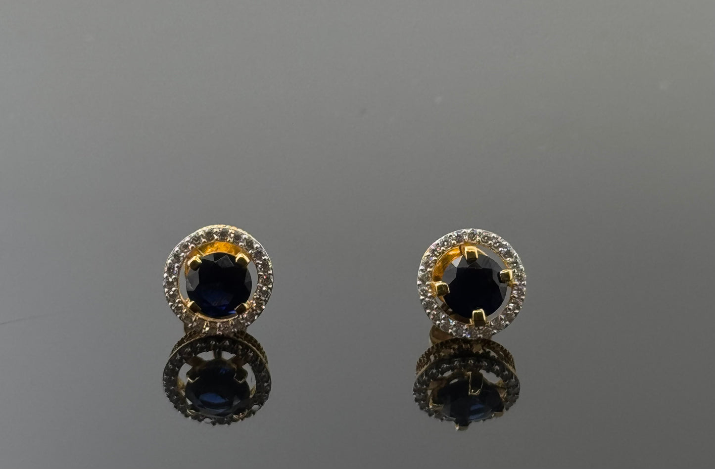 22K Solid Gold Fancy Studs ES89