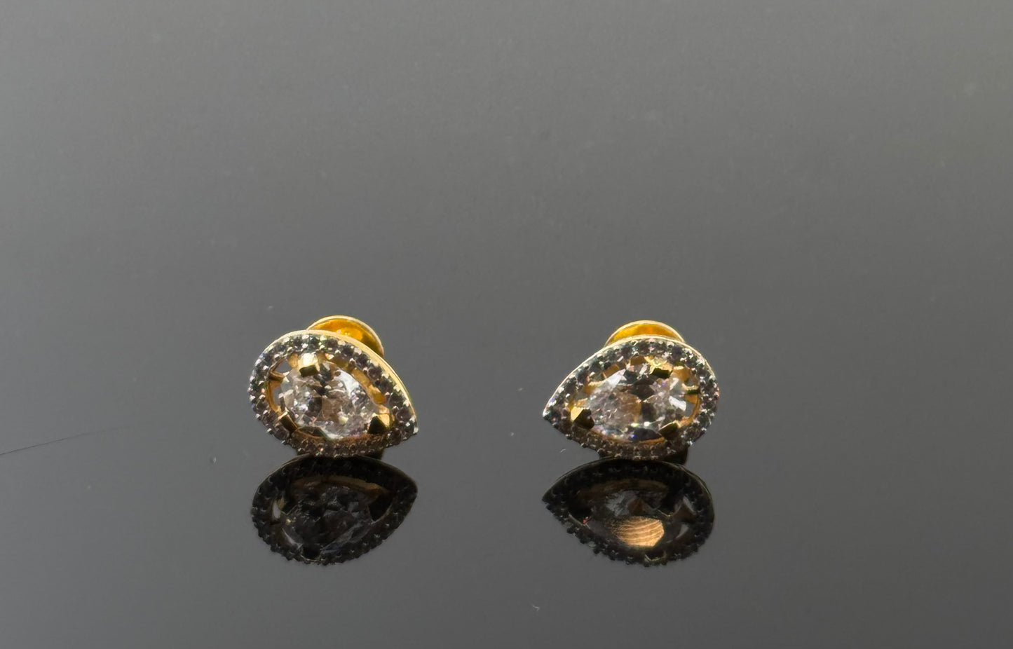 22K Solid Gold Fancy Studs ES97