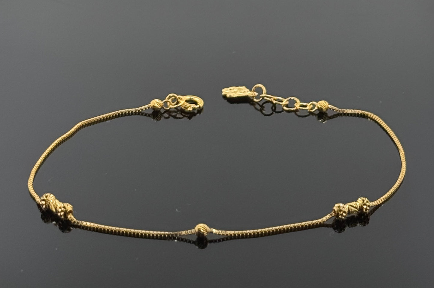 22k Solid Gold Ladies Simple Bracelet GB127