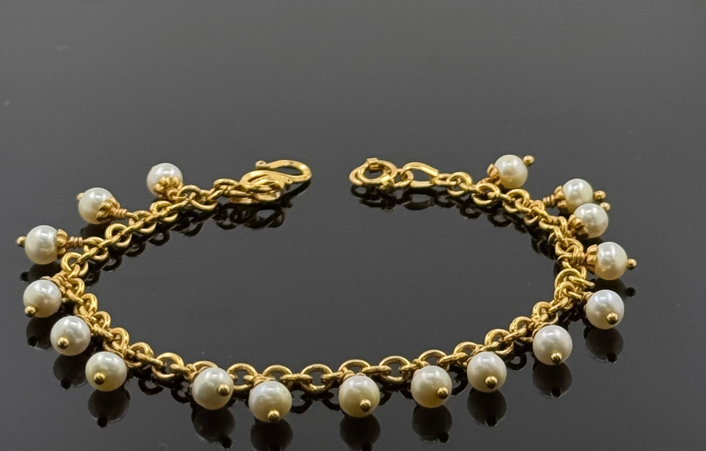 22k Solid Gold Ladies Simple Bracelet GB148