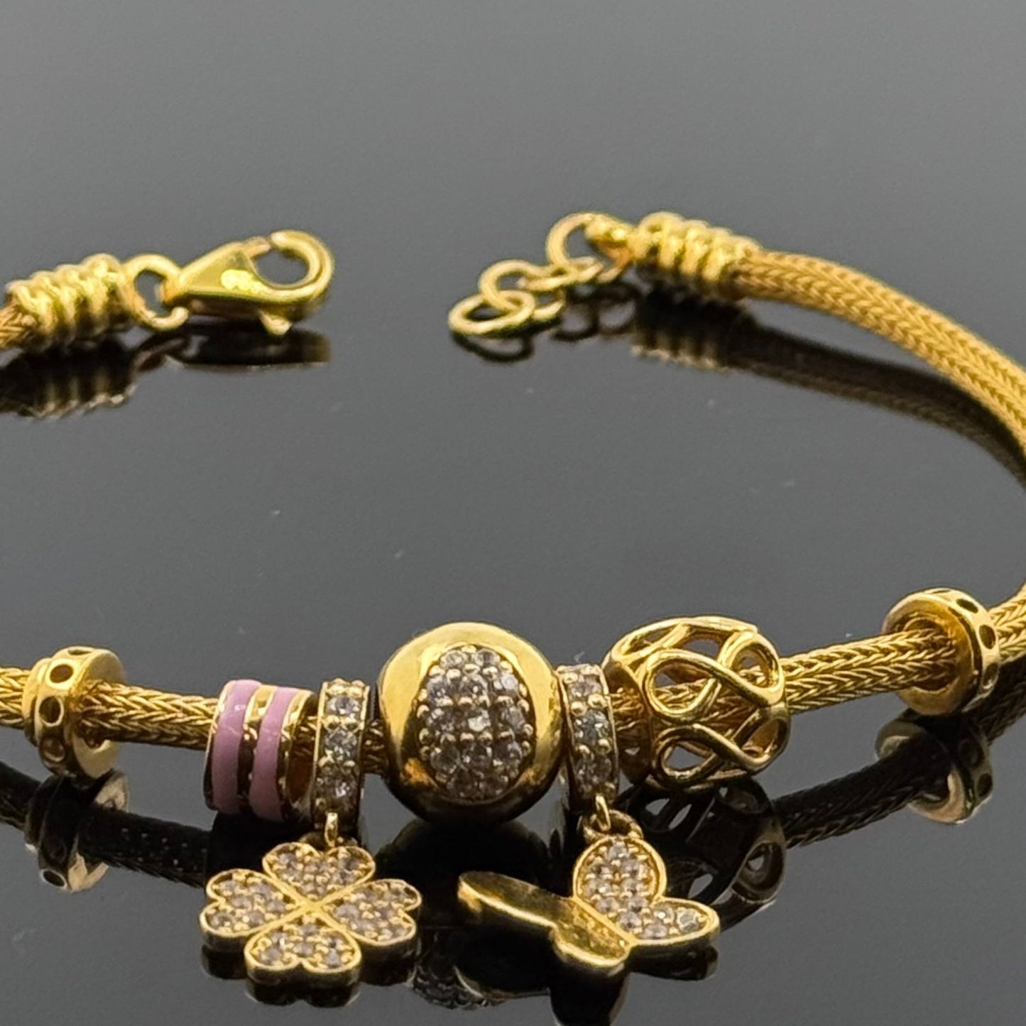 22k Solid Gold Ladies Simple Bracelet GB152