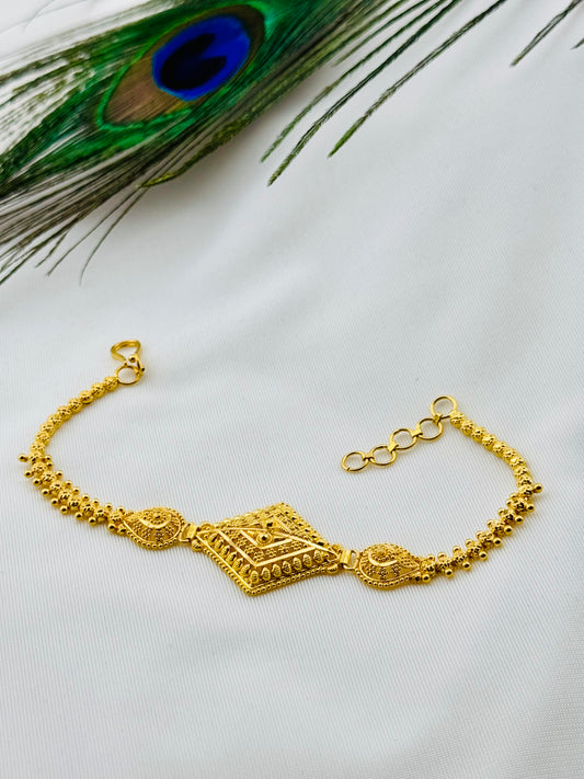22k Solid Gold Ladies Simple Bracelet GB482