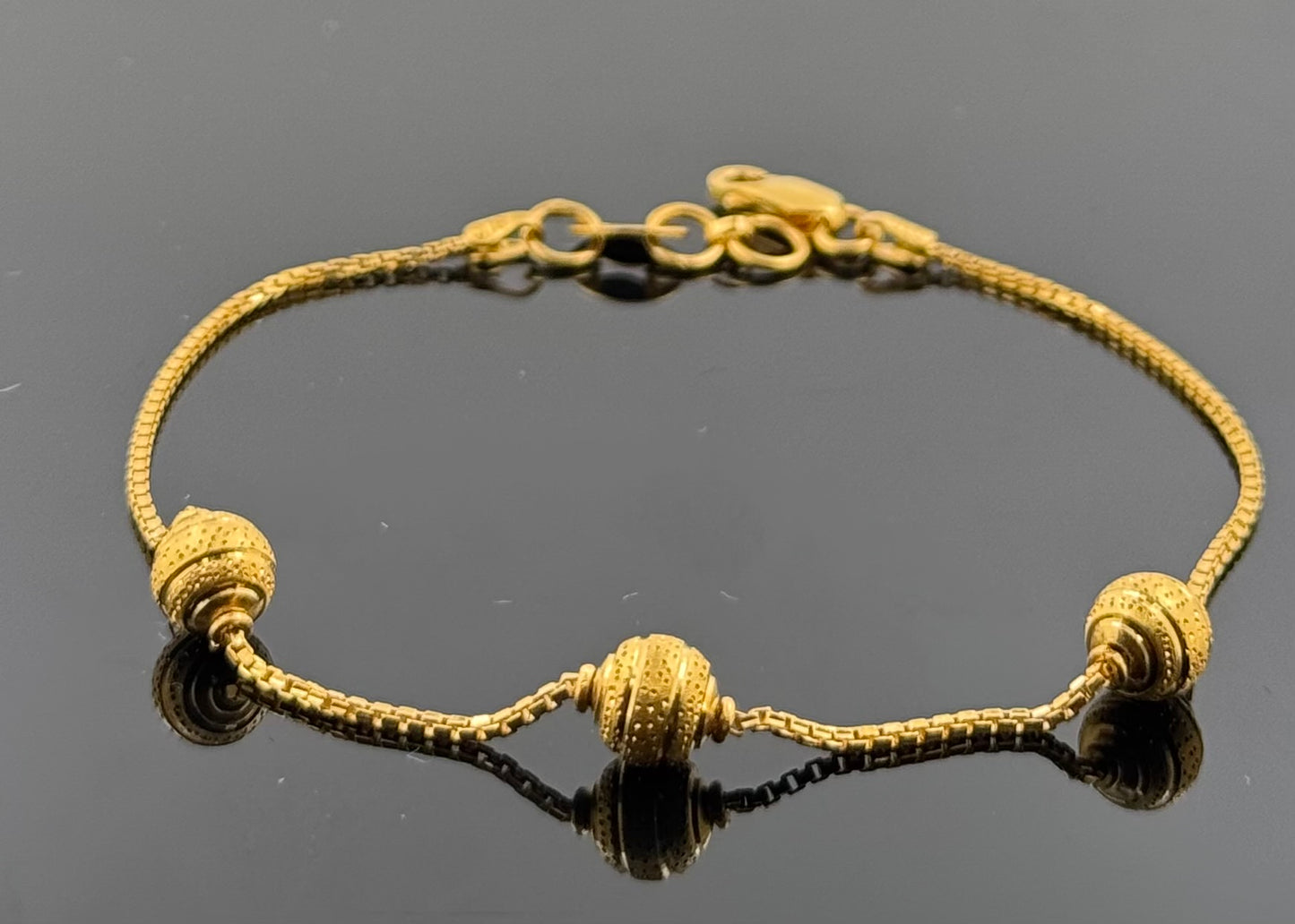 22k Solid Gold Ladies Simple Bracelet GB70