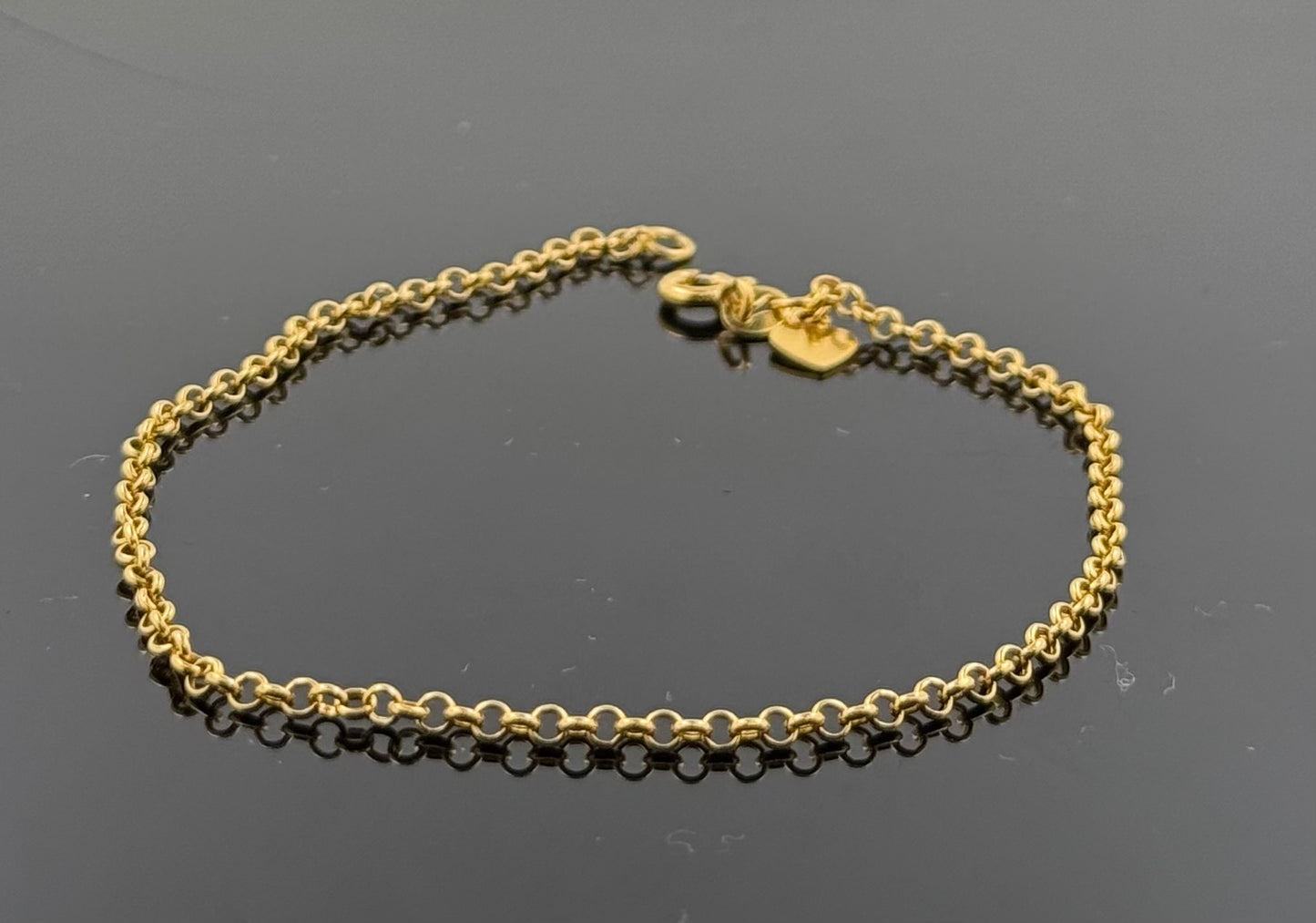22k Solid Gold Ladies Simple Bracelet GB72