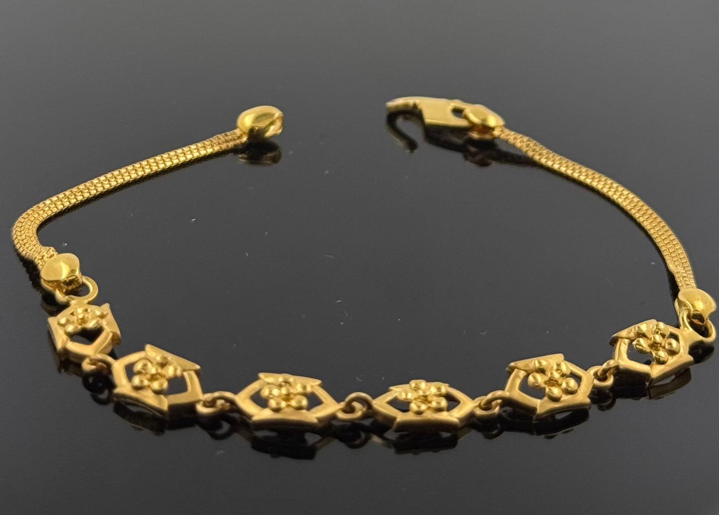 22k Solid Gold Ladies Simple Bracelet GB75