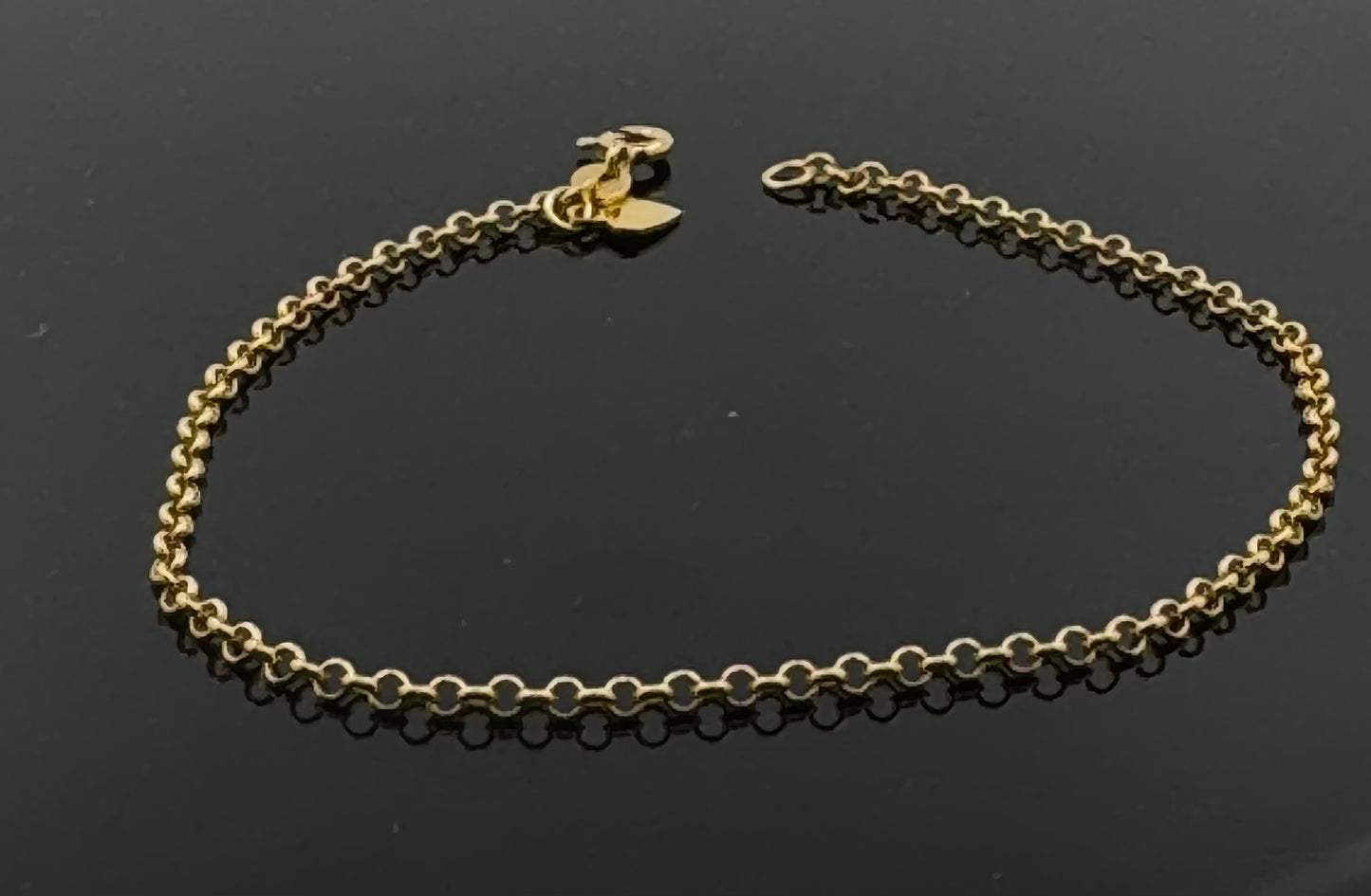 22k Solid Gold Ladies Simple Bracelet GB85