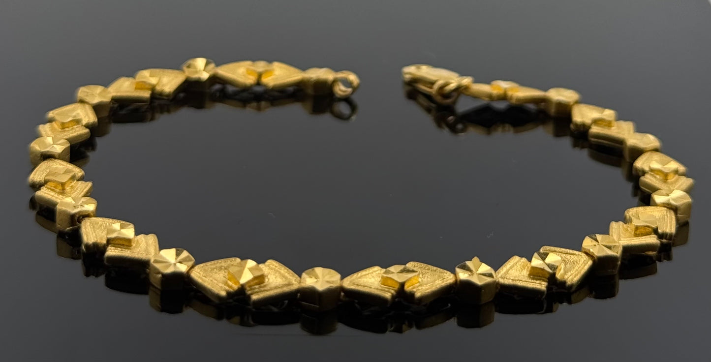 22k Solid Gold Ladies Simple Bracelet GB95