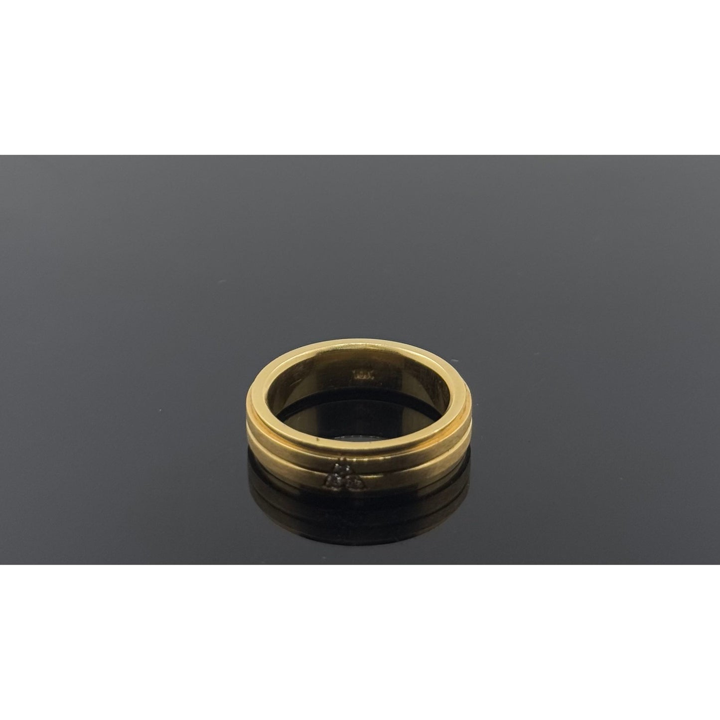 18k Solid Gold Ladies Simple Ring GR1002