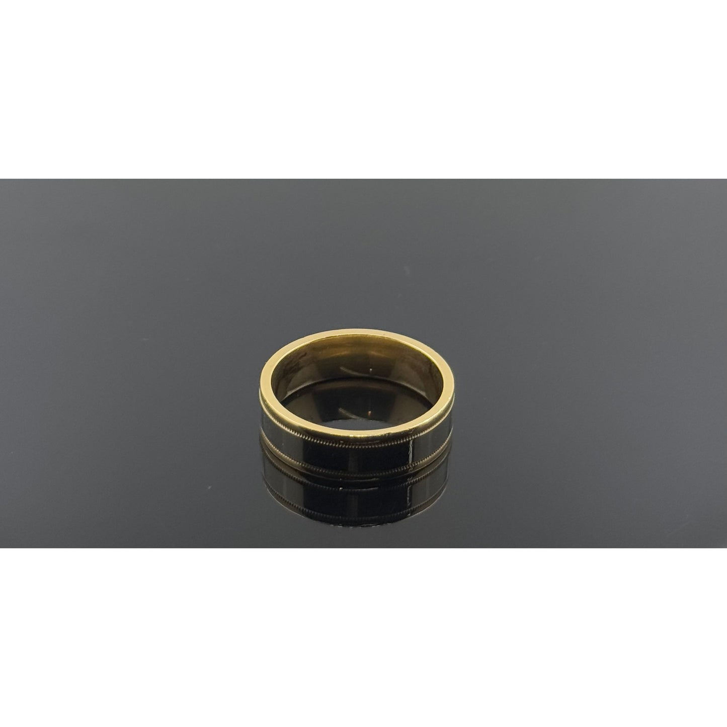 18k Solid Gold Ladies Simple Ring GR1043