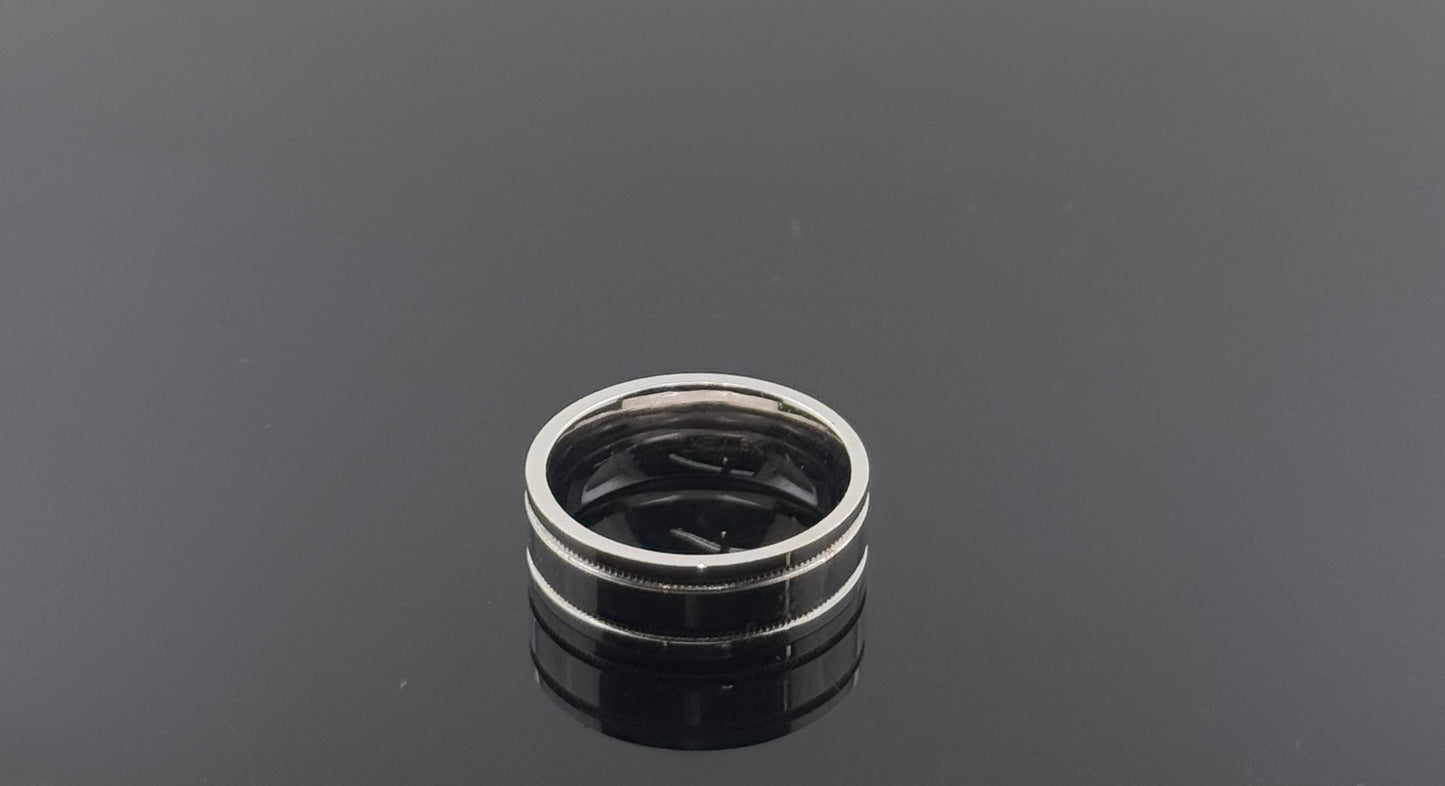 18k Solid Gold Ladies Simple Ring GR1044