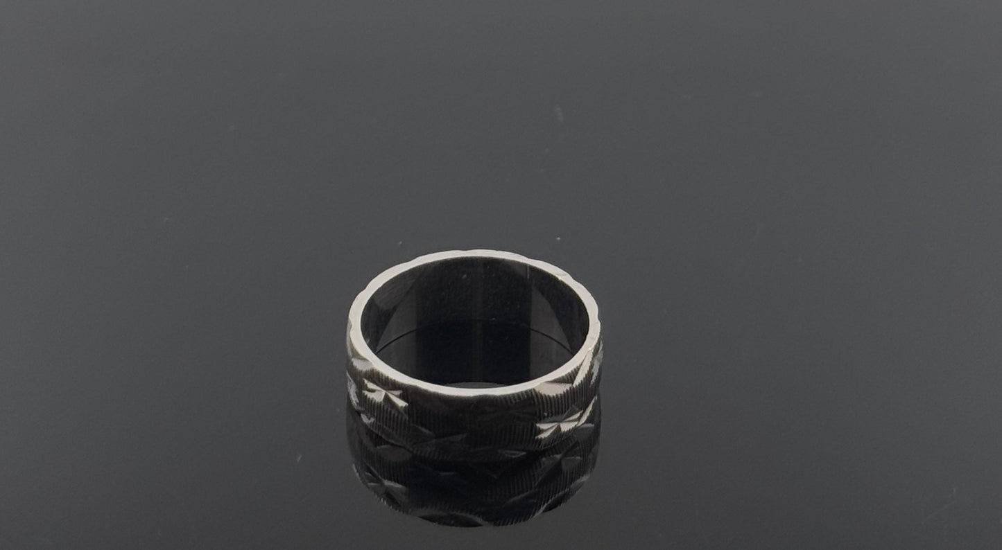 18k Solid Gold Ladies Simple Ring GR1045