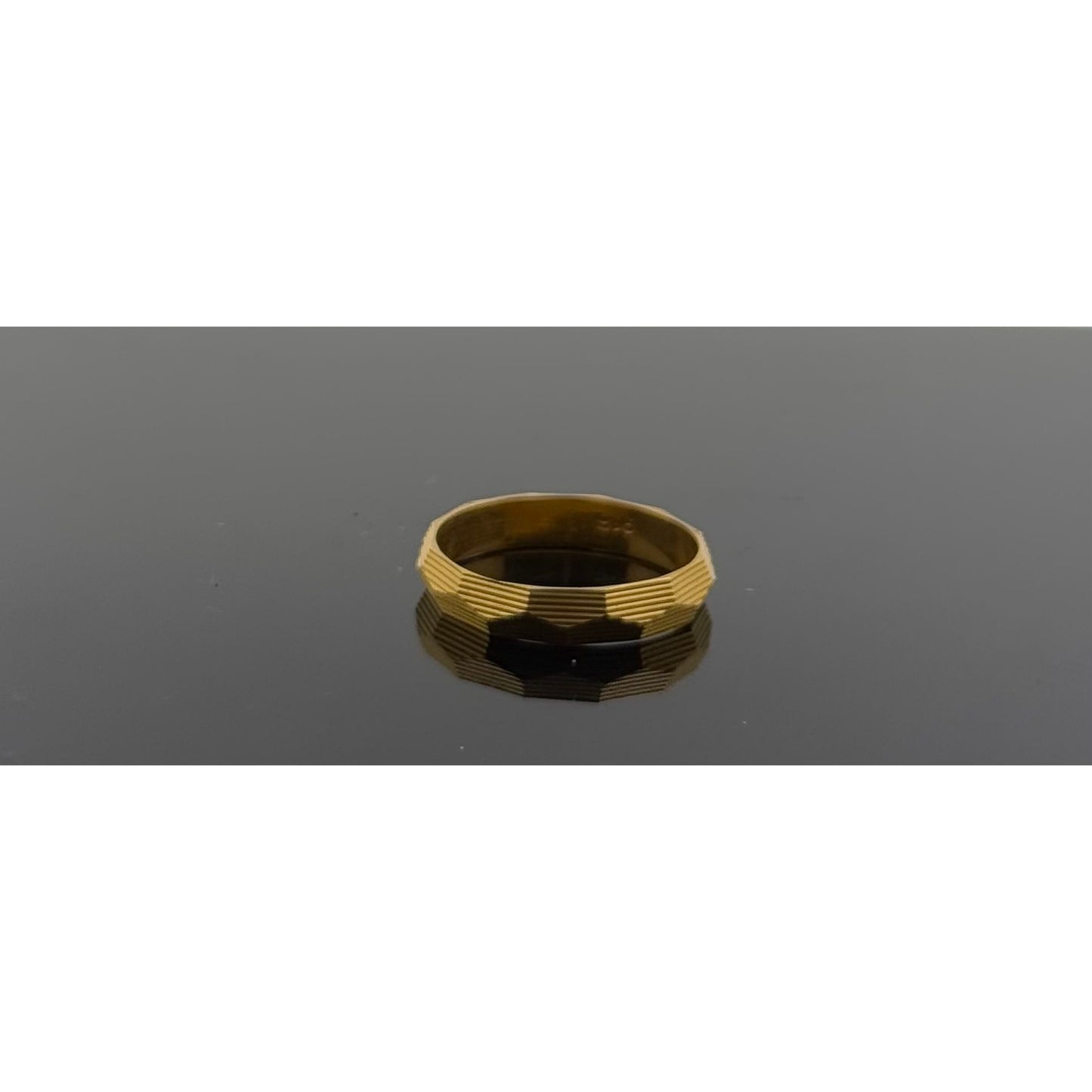 22k Solid Gold Ladies Simple Ring GR1134