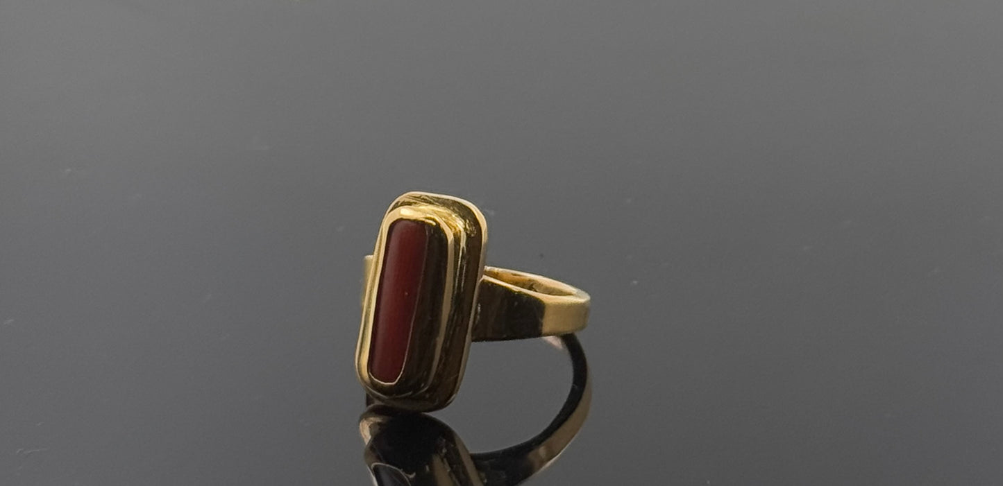 22k Elegant Men Red Carnelian Ring gr1275
