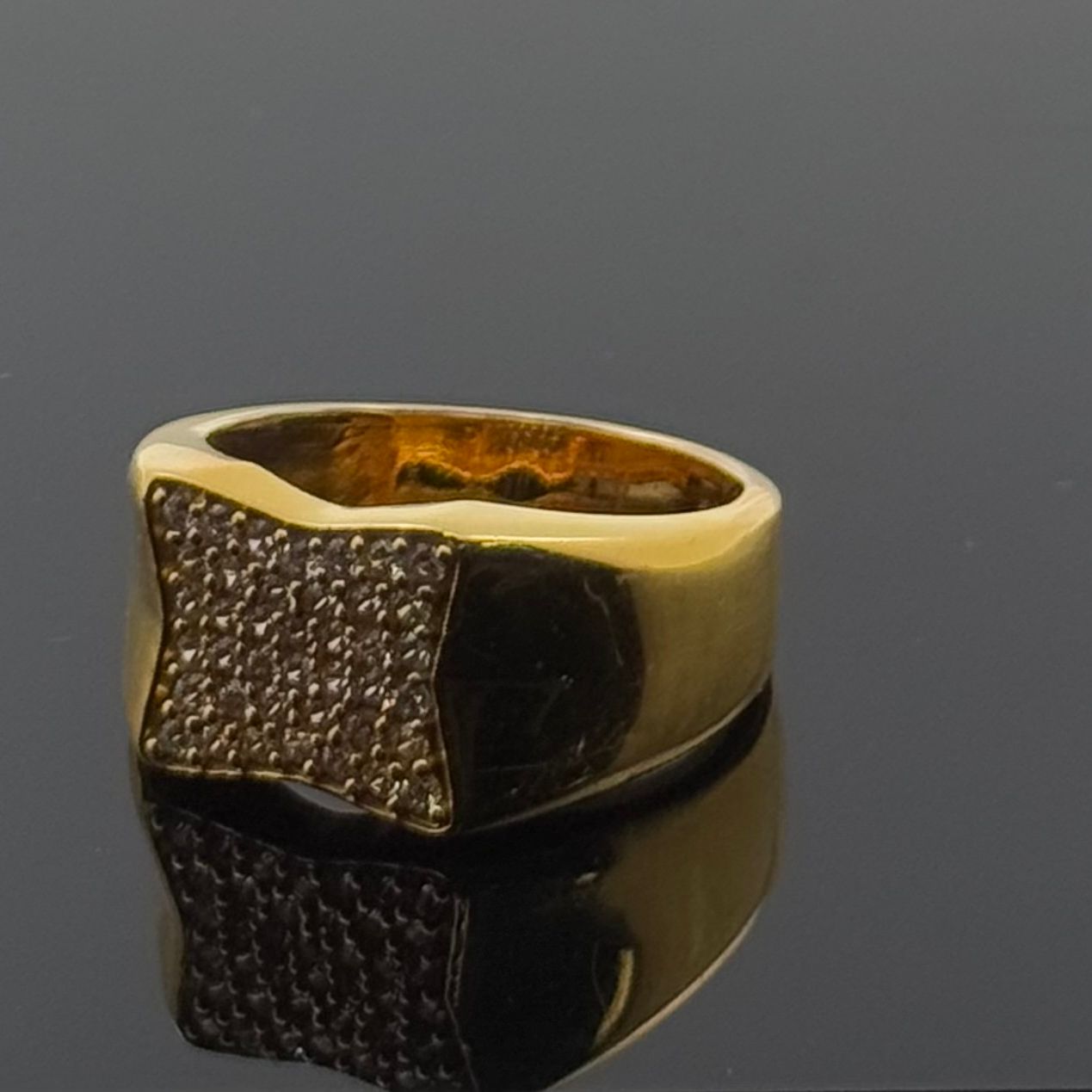 22k Elegant Men Designer Ring with Stones gr1292