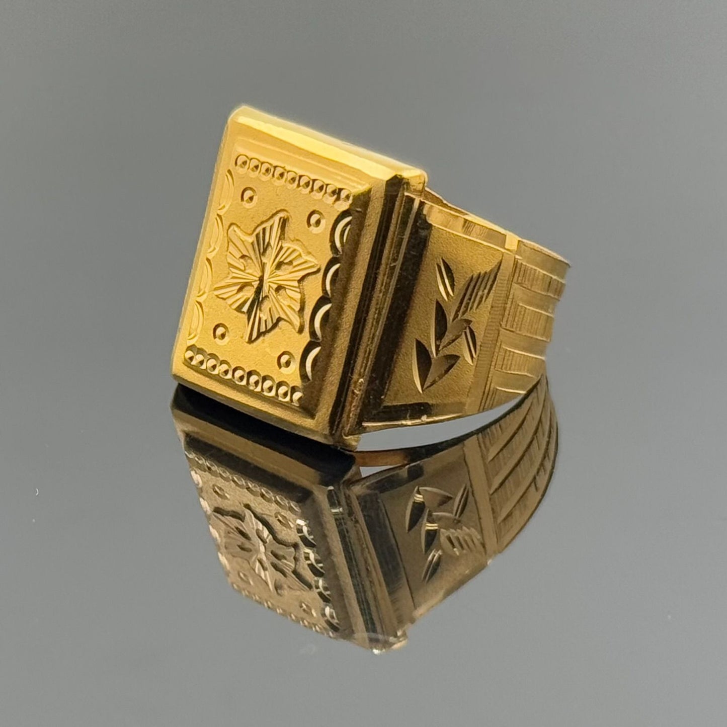 22k Elegant Men Geometric Ring gr1347