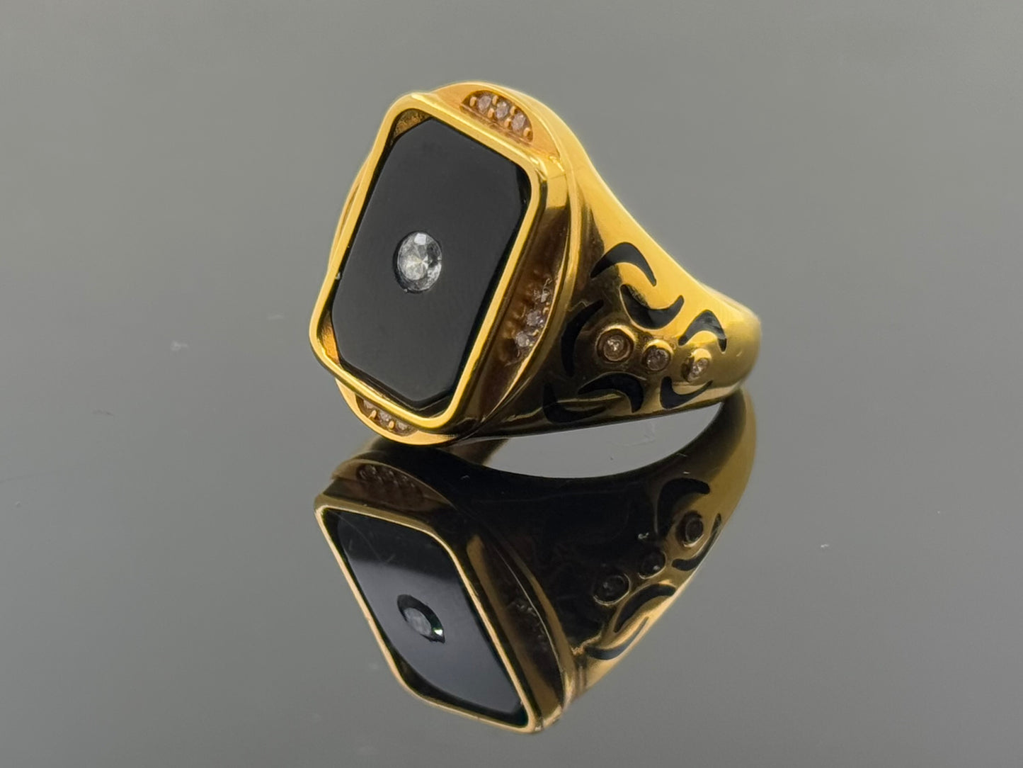 21k Solid Gold Men Simple Ring GR1385