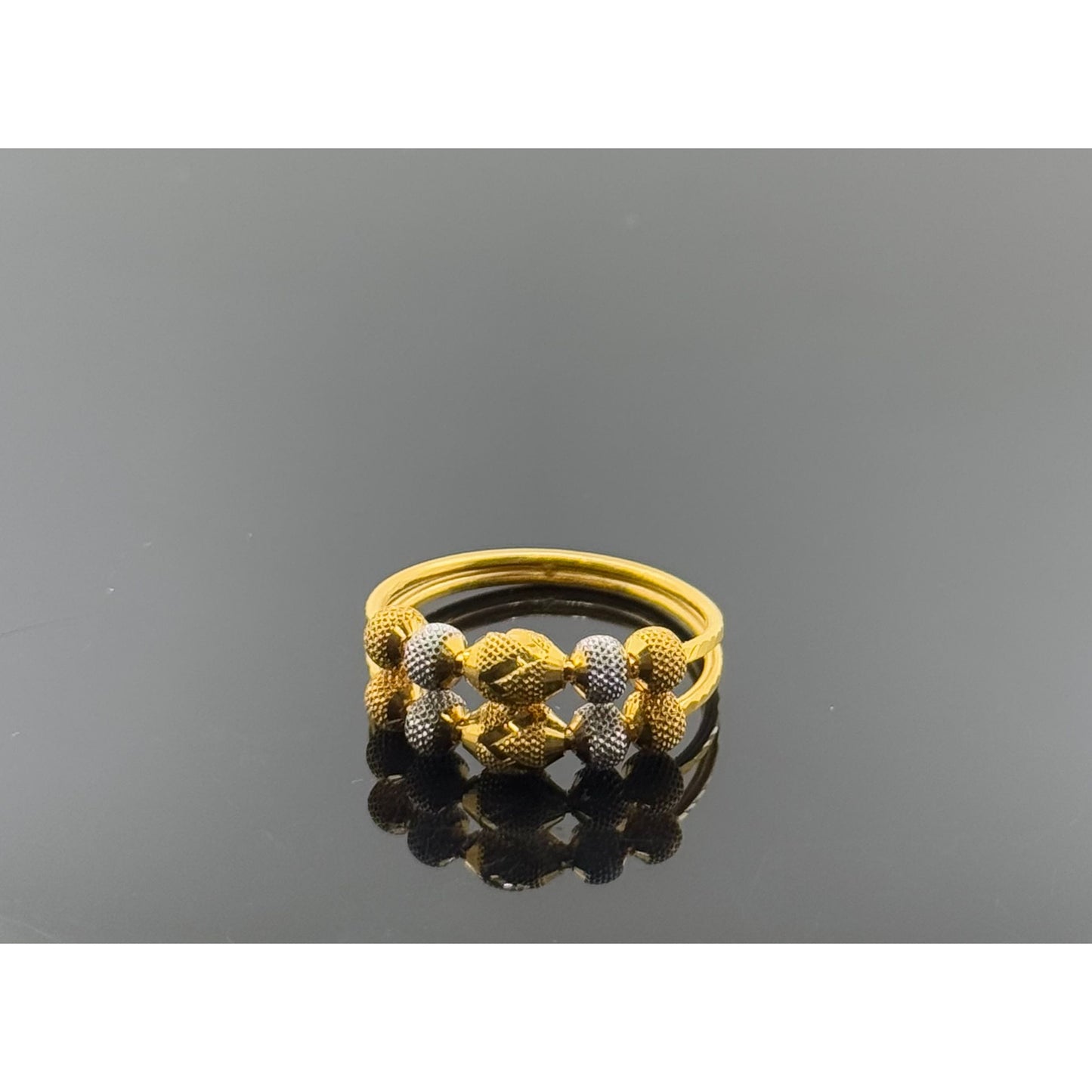22k Solid Gold Ladies Simple Ring GR1390