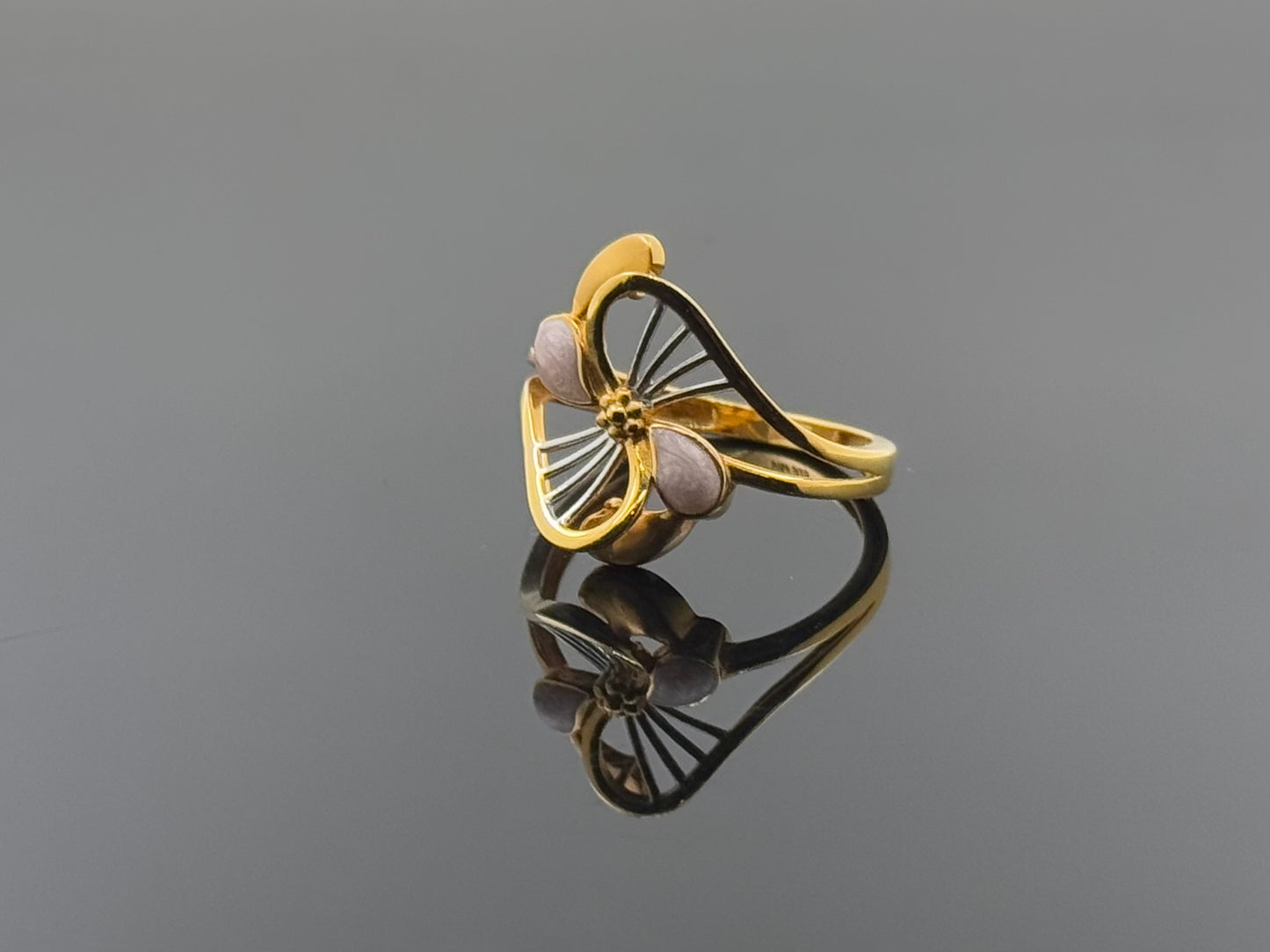 22k Solid Gold Ladies Simple Ring GR1399