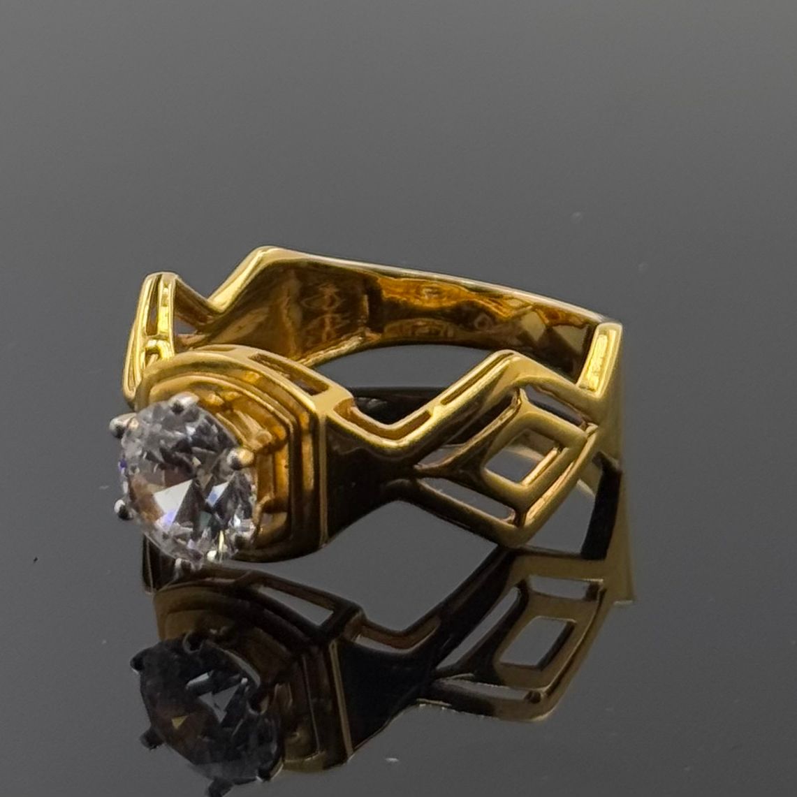 22k Elegant Men Designer Ring with Stones gr1417