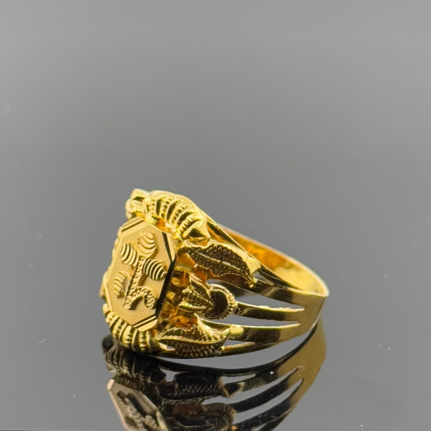 22k Elegant Men Geometric Floral Ring gr1428