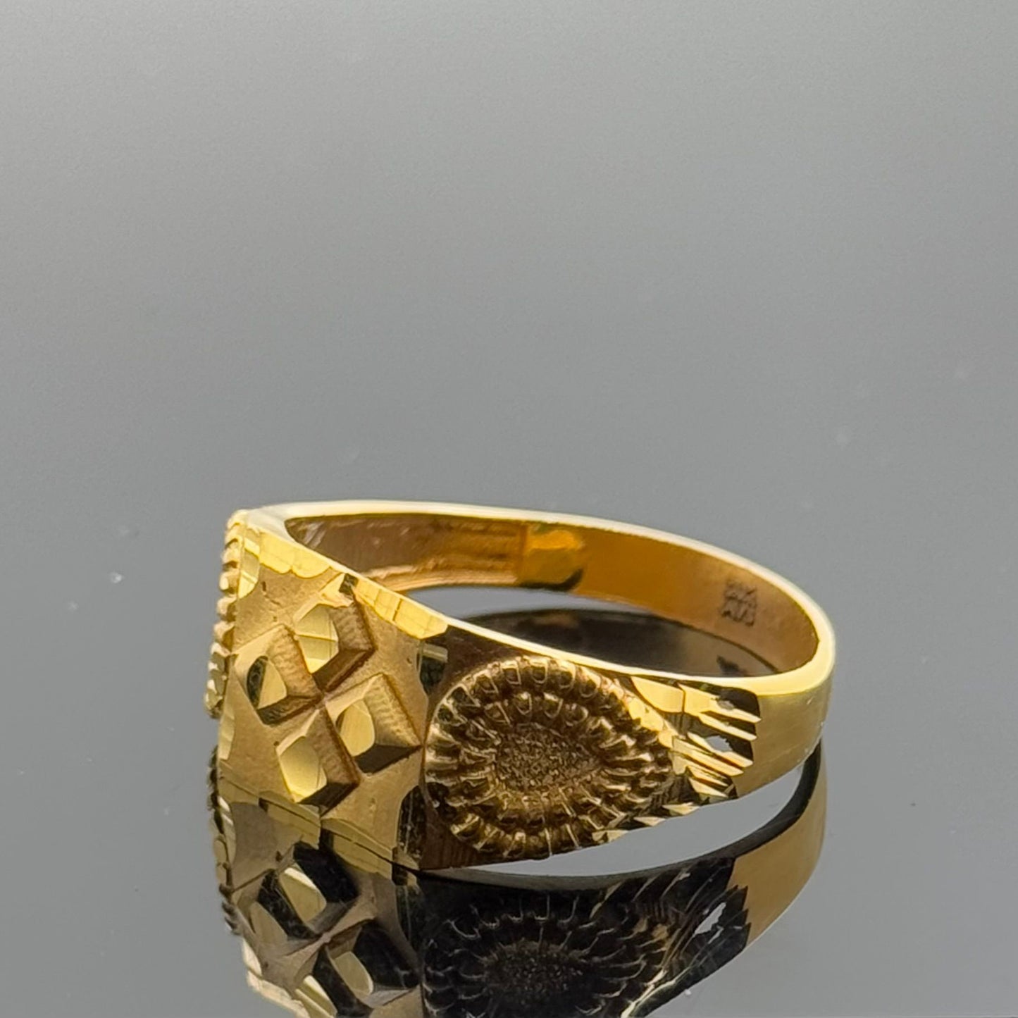22k Elegant Men Geometric Ring gr1439