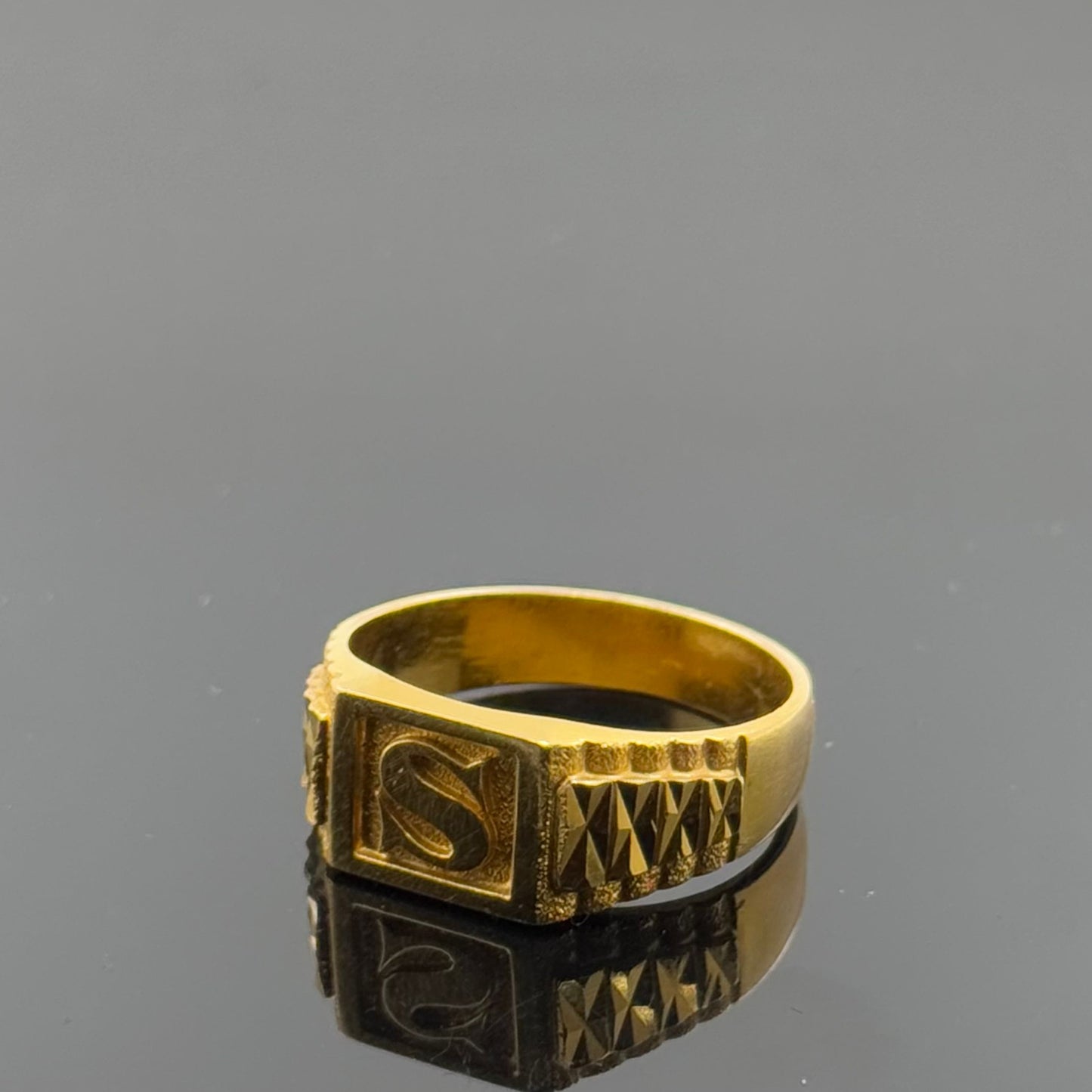 22k Elegant Men Inital S Ring gr1450