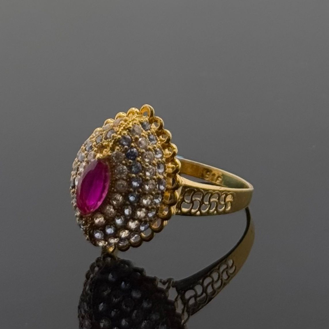 22k Solid Gold Ladies Simple Ring GR1495