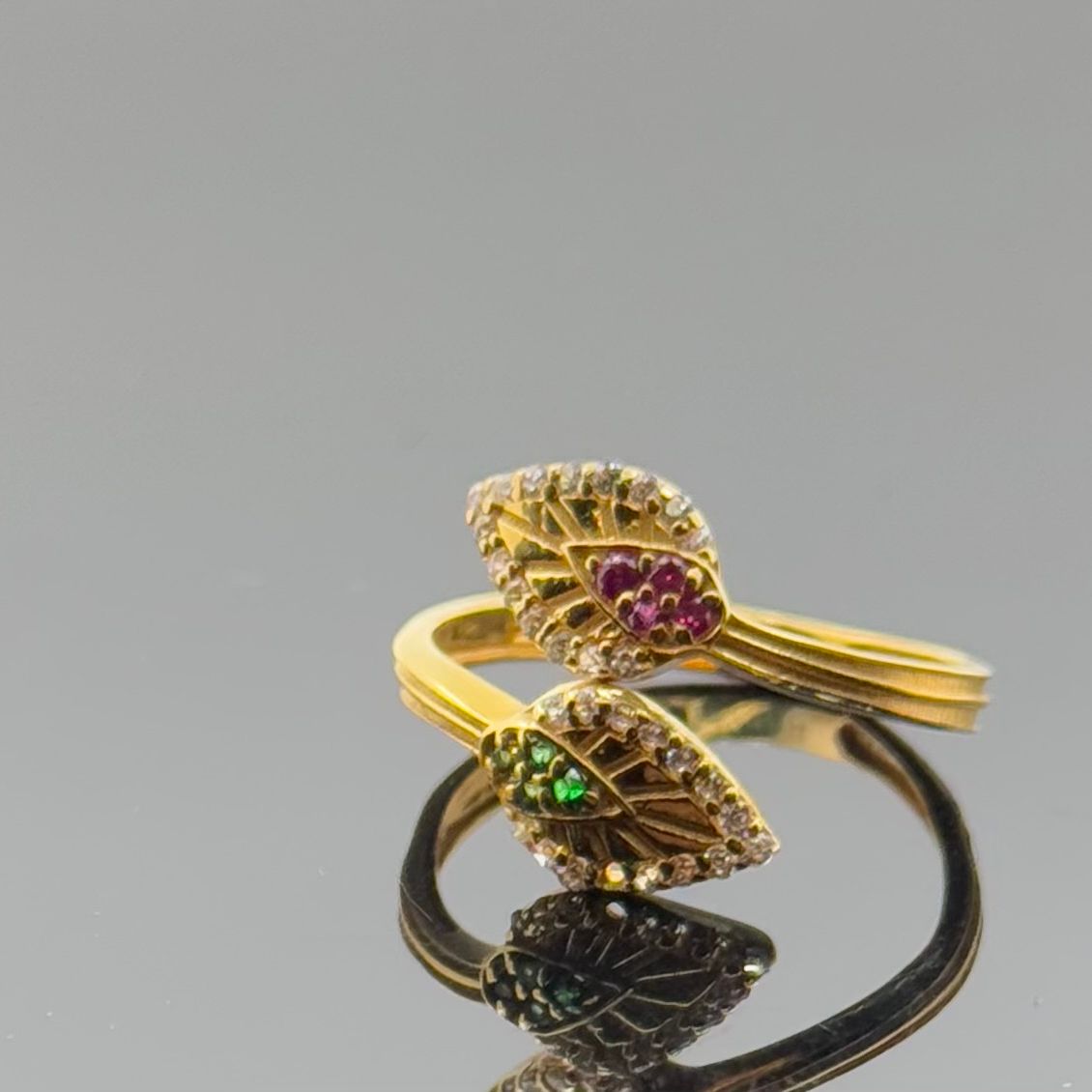 22k Solid Gold Ladies Simple Ring GR1528