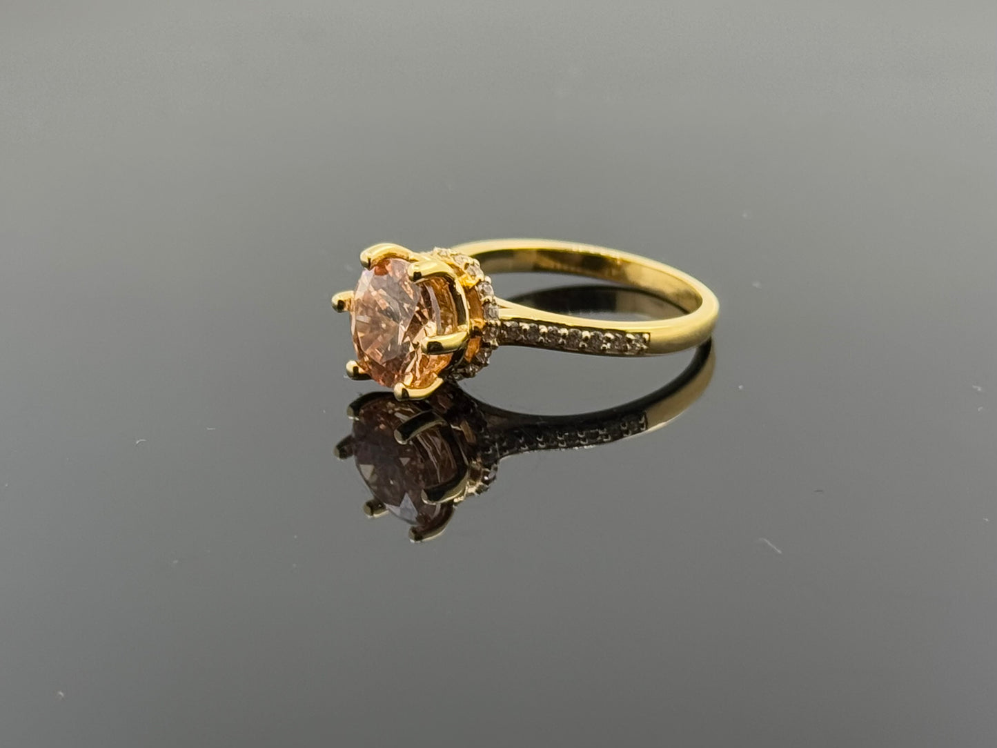 18k Solid Gold Ladies Simple Ring GR1619