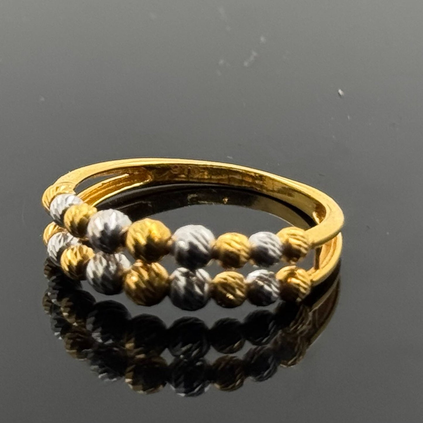 22k Solid Gold Ladies Simple Ring GR372